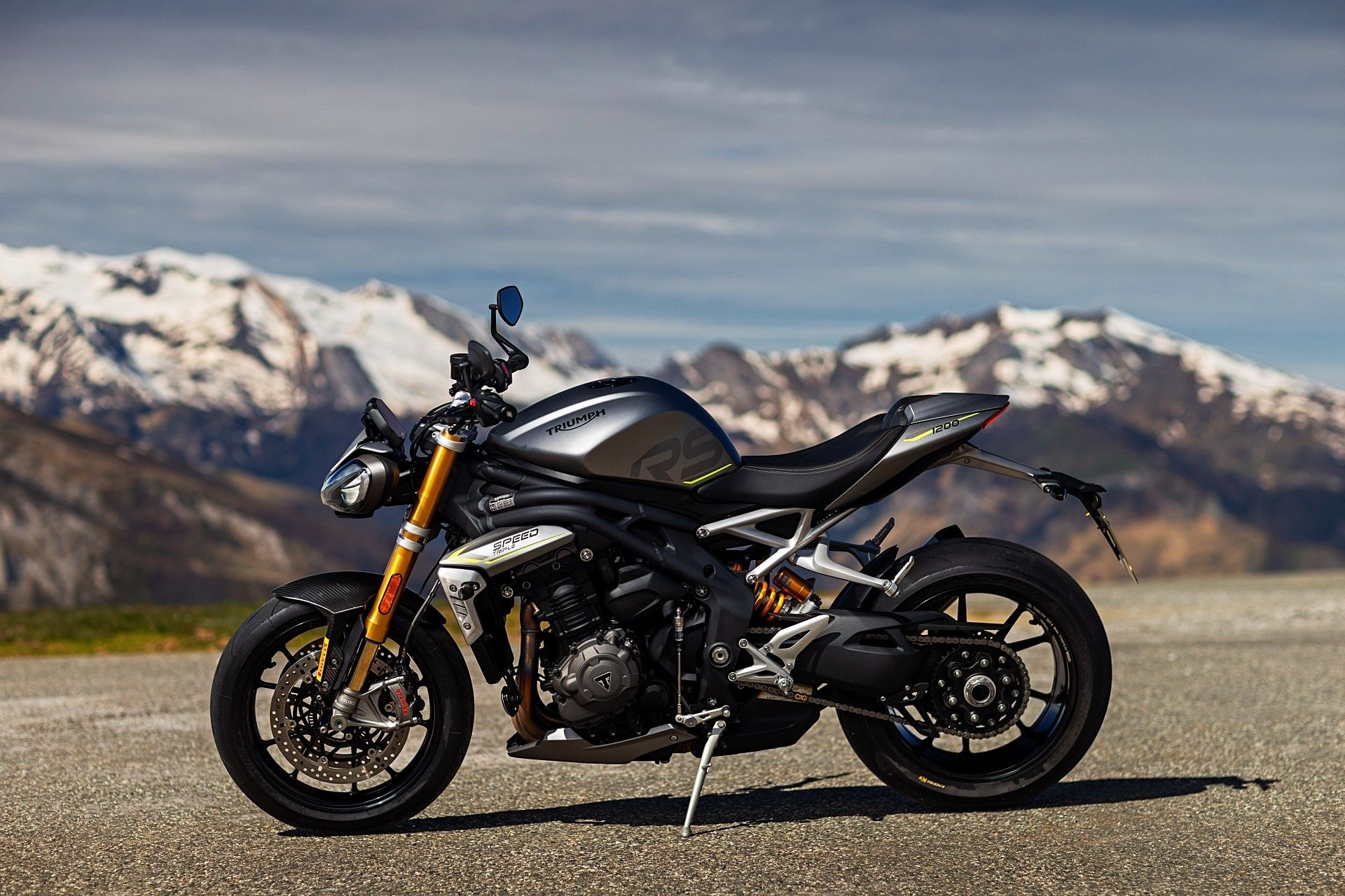 1920x1280 Triumph Street Triple RS Wallpaper