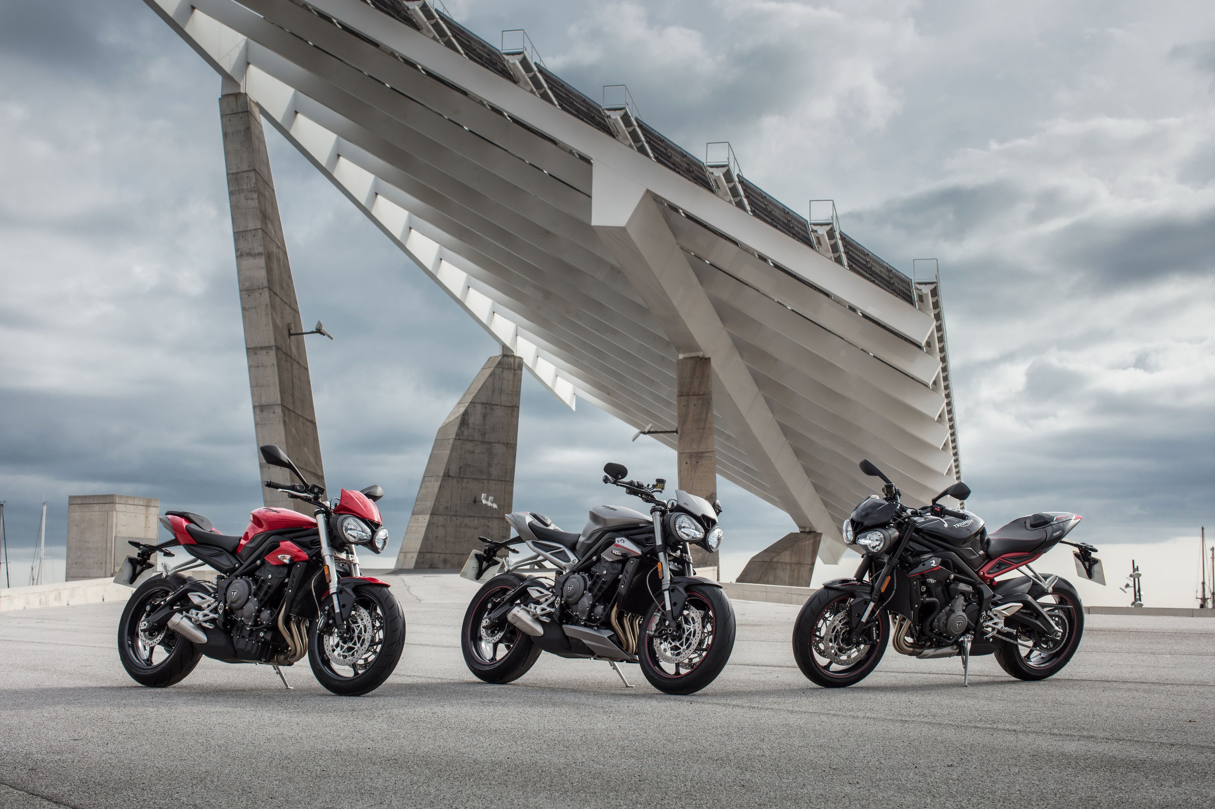 4096x2730 Triumph Street Triple Trio
