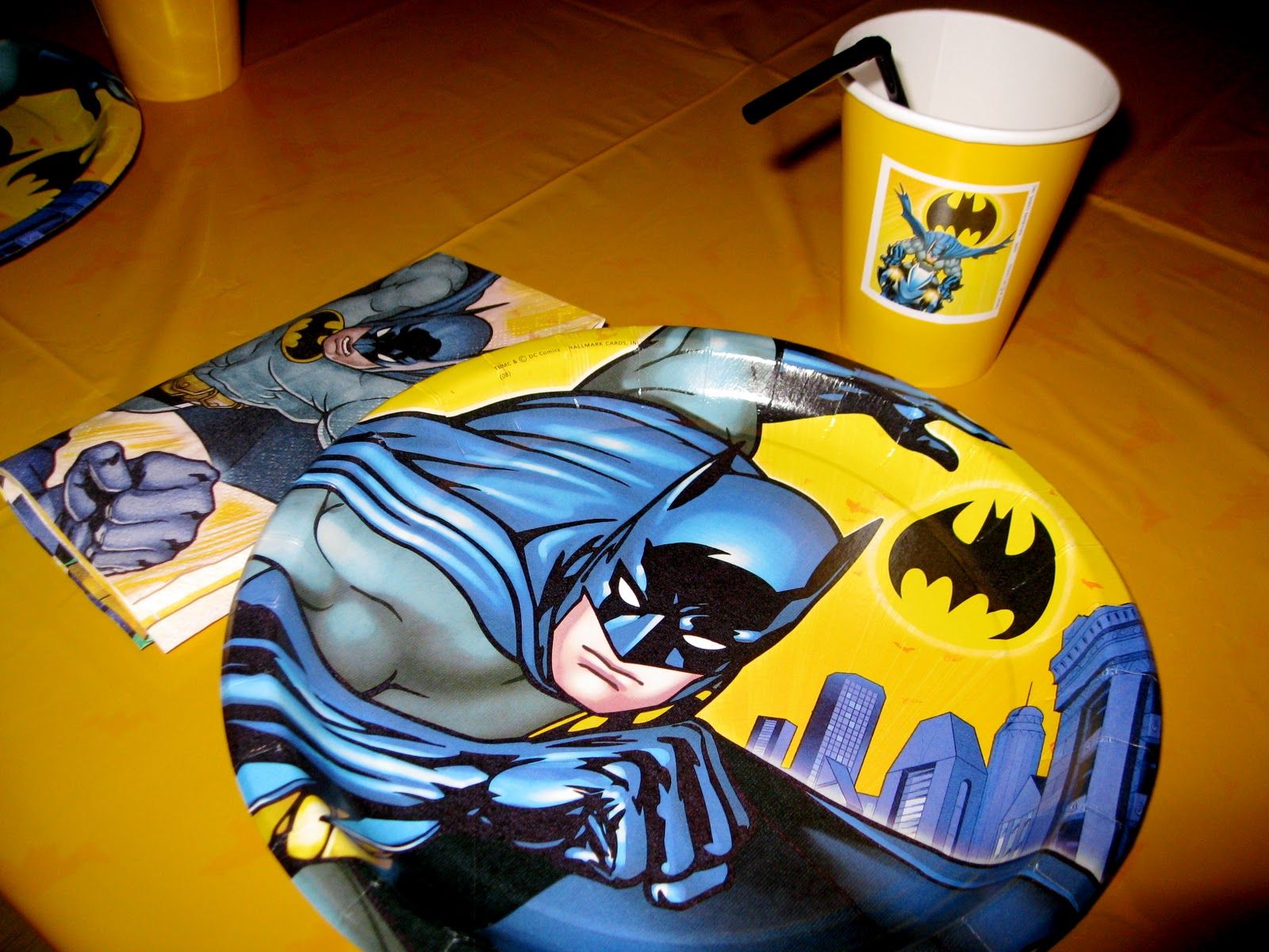 1600x1200 RACKS and Mooby: Superhero (Batman) Birthday Party