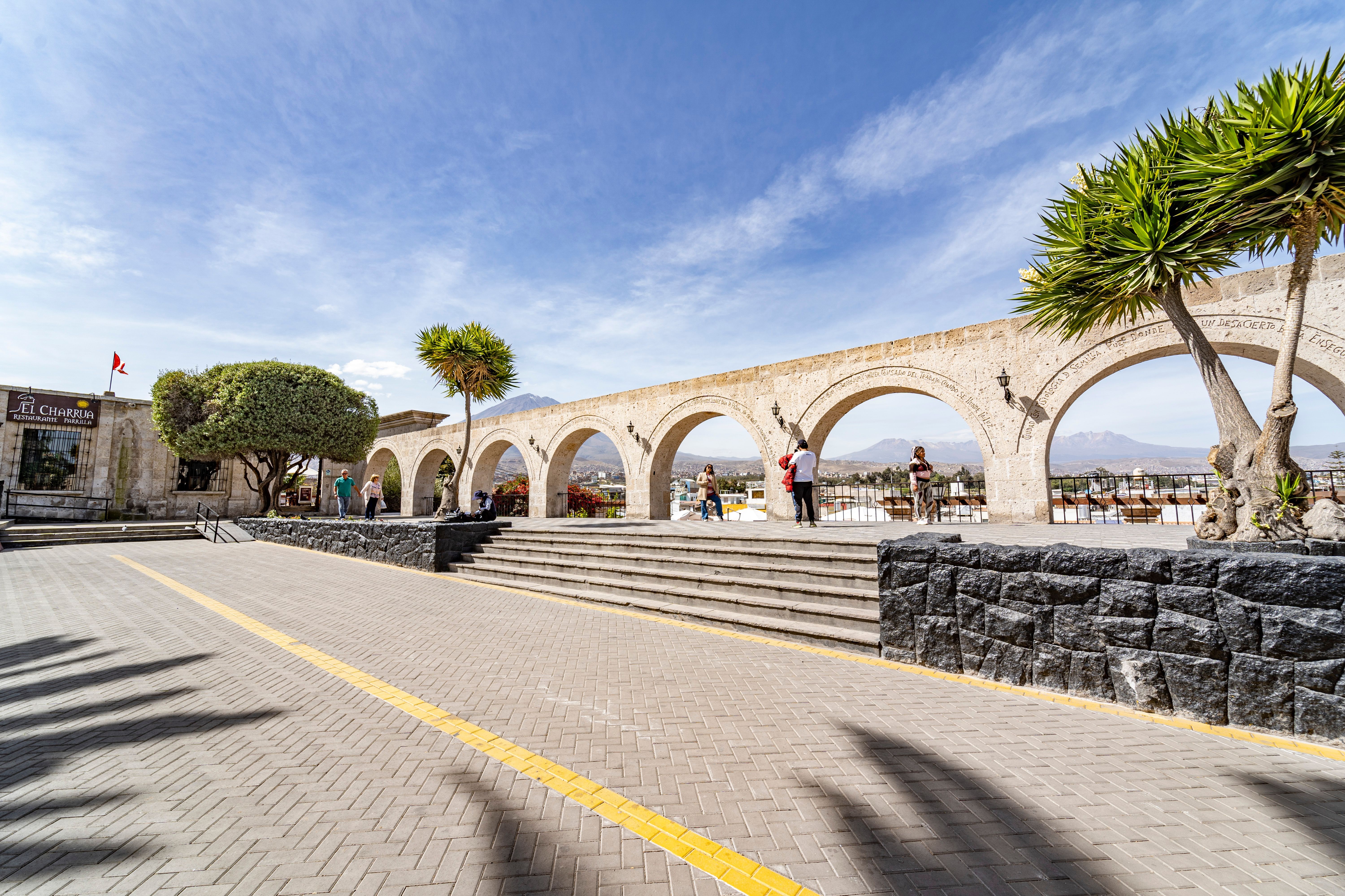 6000x4000 Puente de Analco in Durango · Free