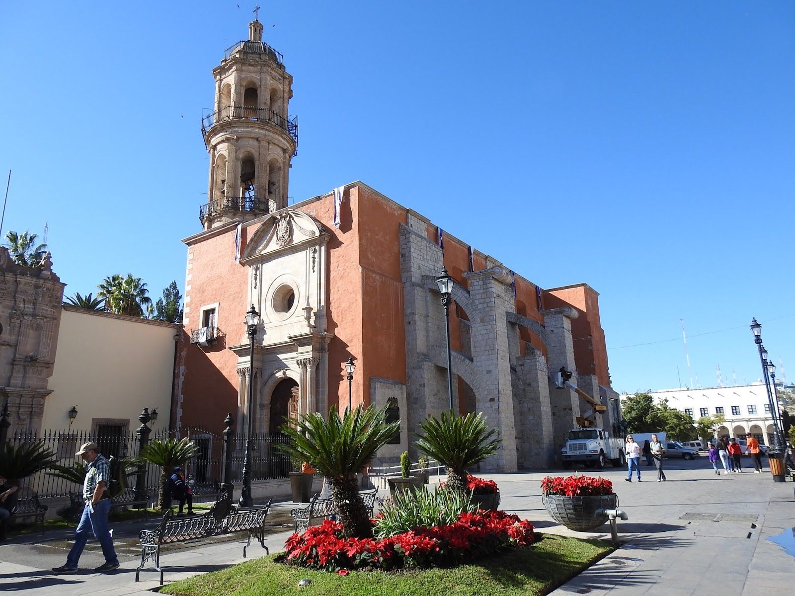 1600x1200 Travel with Kevin and Ruth: A good day in the city of Durango, Mexico