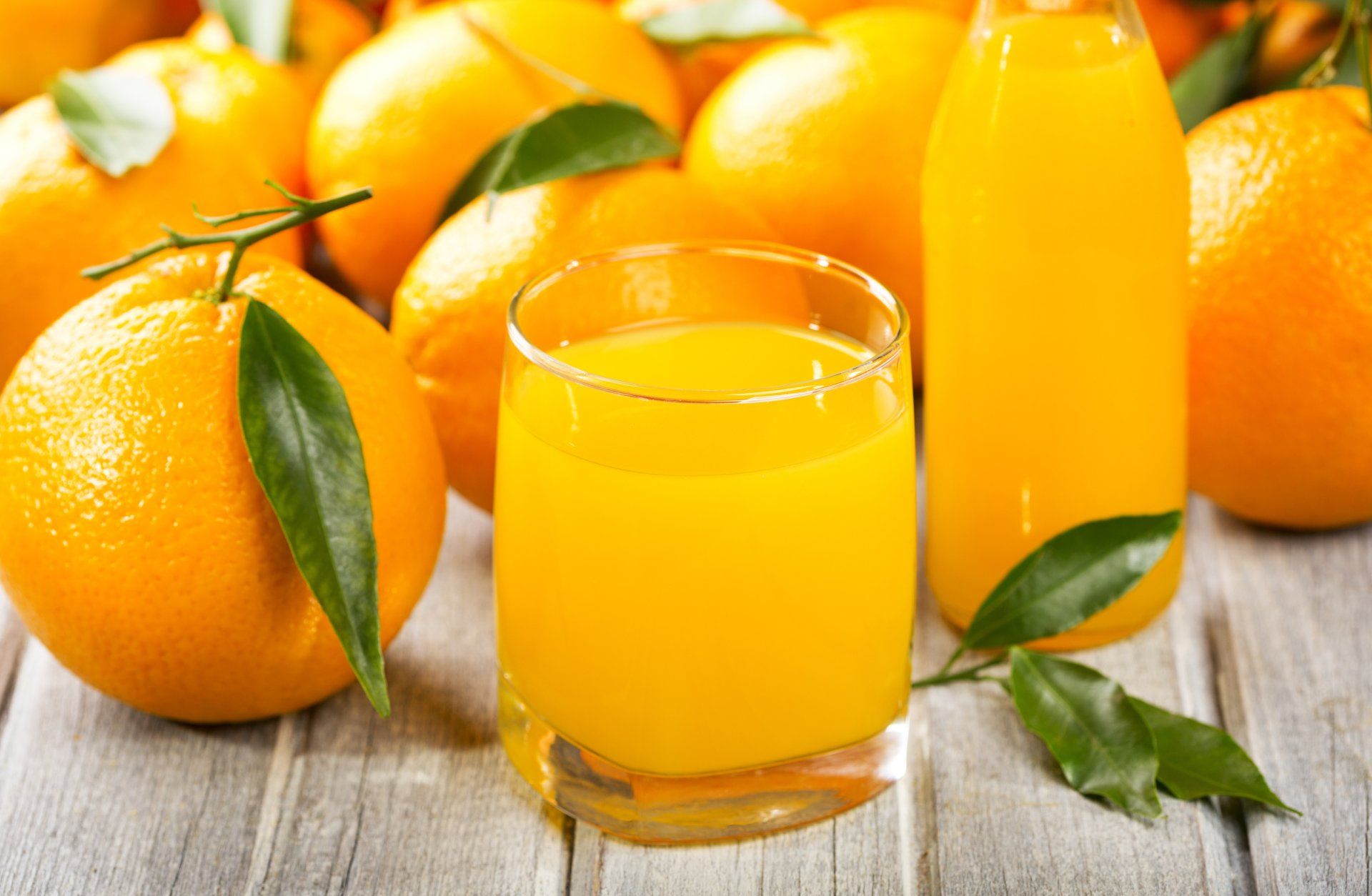 1920x1254 Refreshing Orange Juice