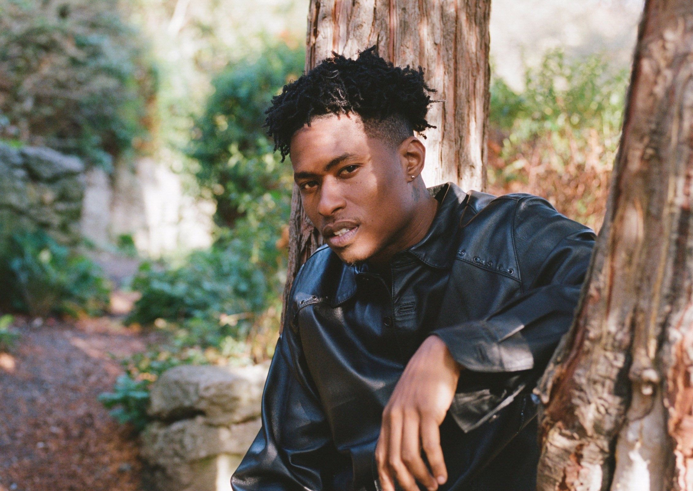 2261x1601 Lucky Daye Wallpaper