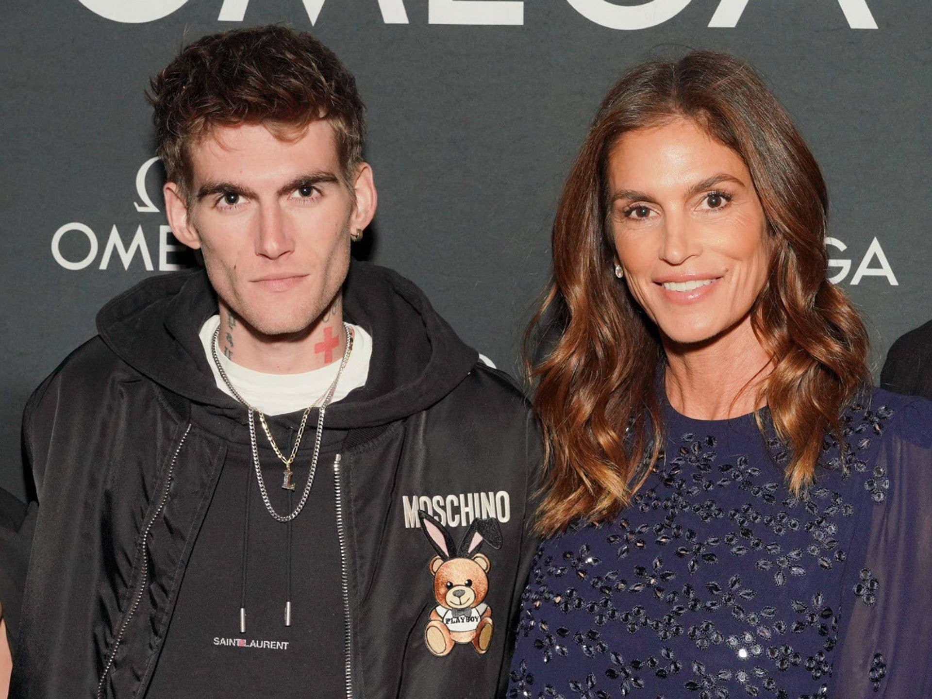 1920x1440 Cindy Crawford's son Presley looks so different in rare photo from family's private island