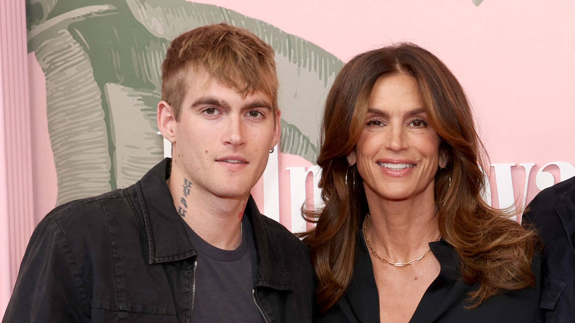1920x1080 Cindy Crawford's son Presley gets fans talking with appearance in family vacation photo
