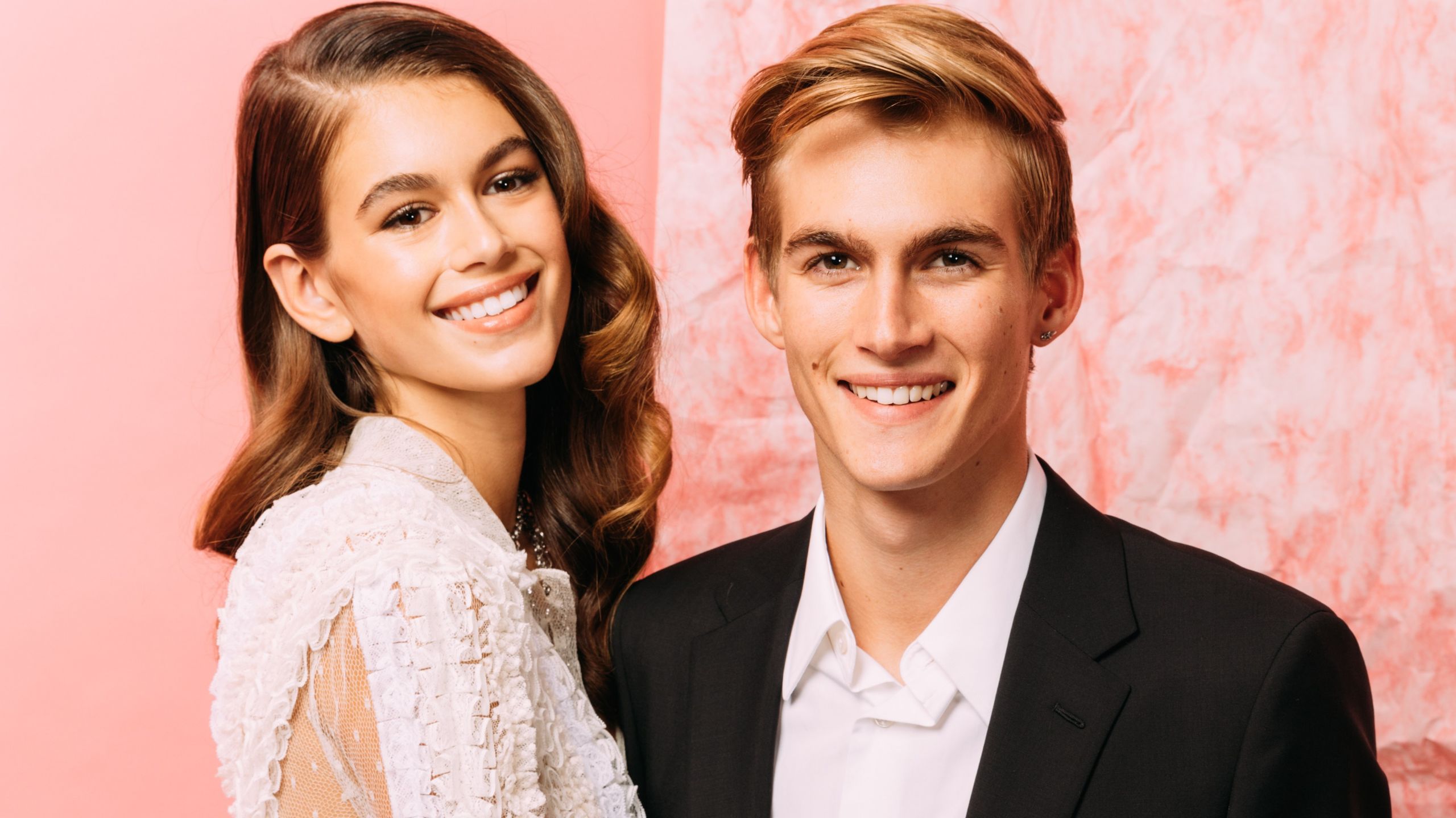 2560x1440 Presley Gerber Gets Kaia Gerber's Name Tattooed on His Arm