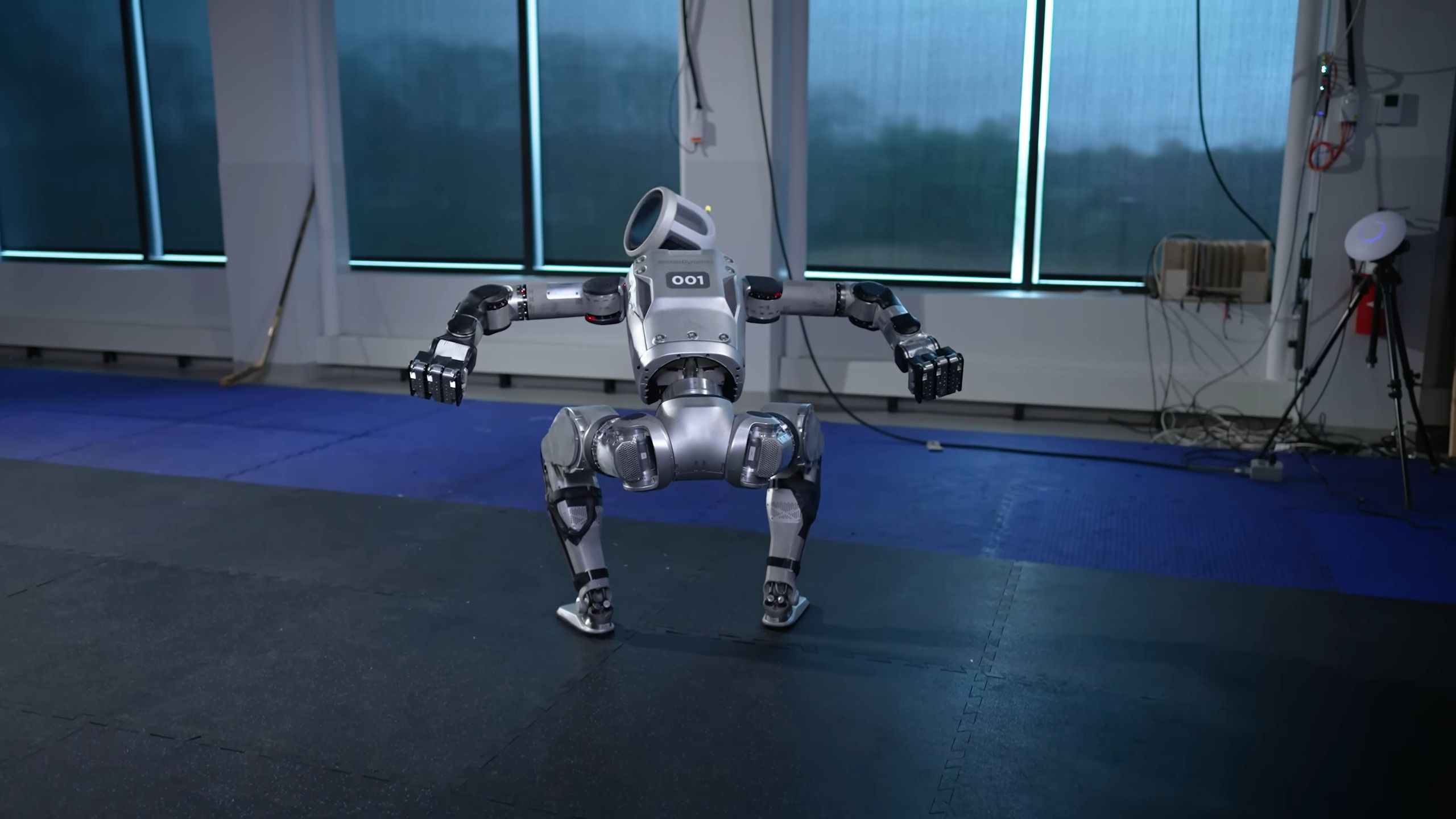 2560x1440 Boston Dynamics' Atlas bot is dead and its replacement is horrifying yet fascinating in equal measure
