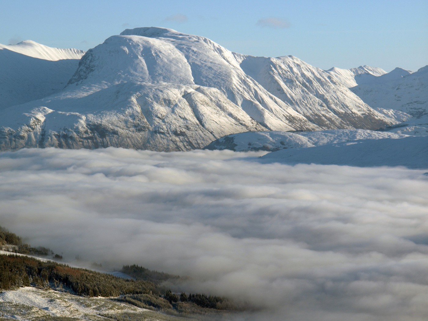 1400x1050 Glen Nevis
