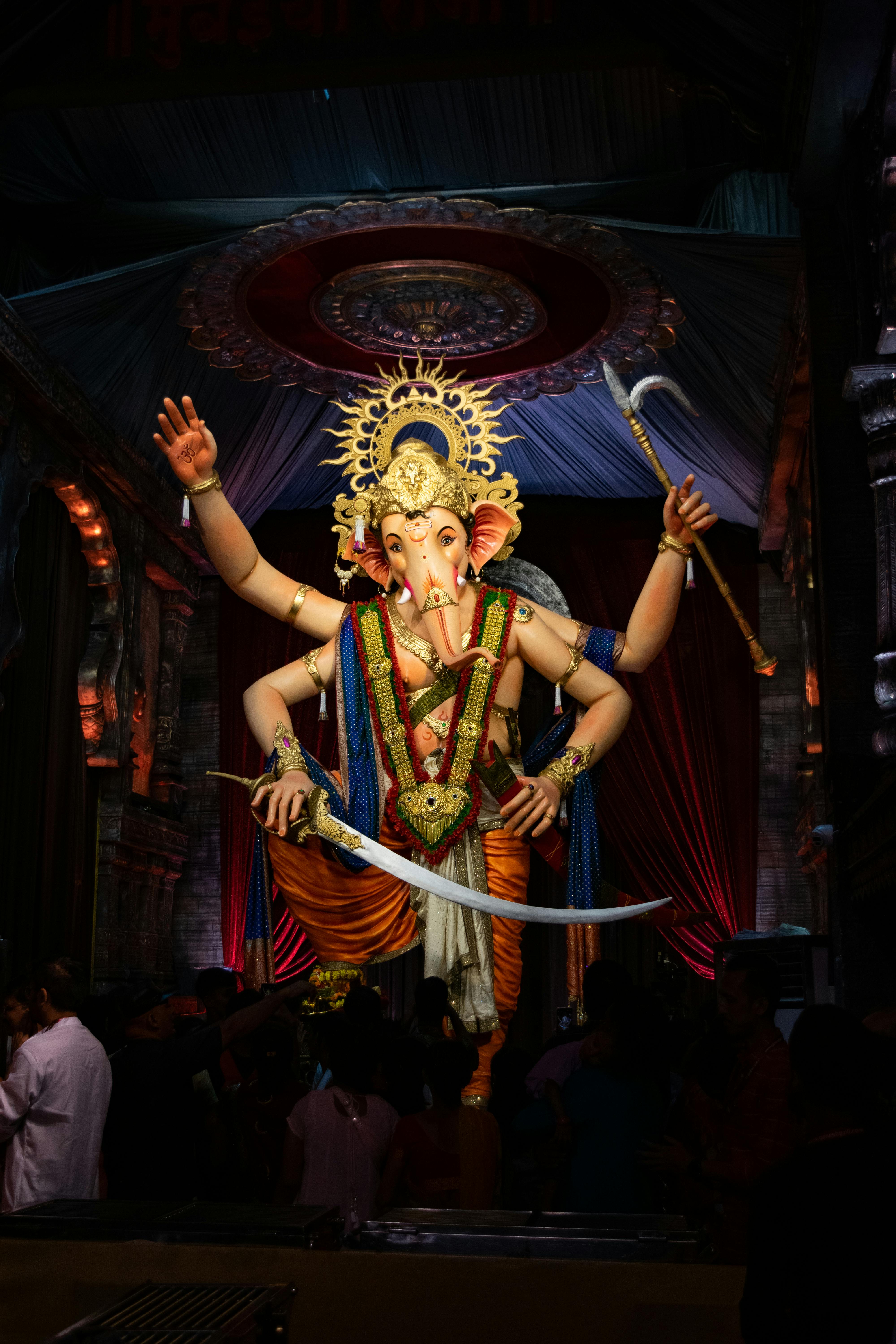 4000x6000 Ganeshotsav 2025. Experience the magic of Mumbai's iconic Ganesh Pandals