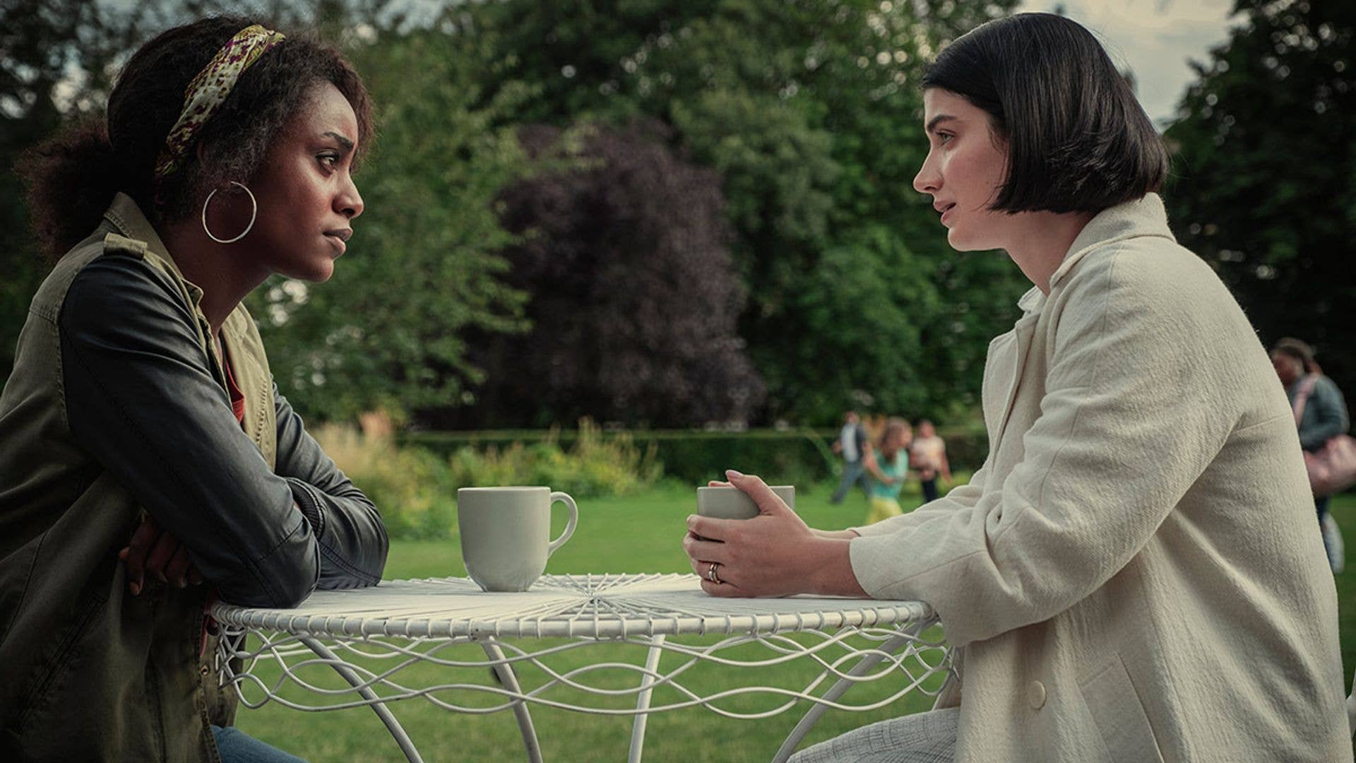 1920x1080 Behind Her Eyes: How does the book compare to Netflix show?