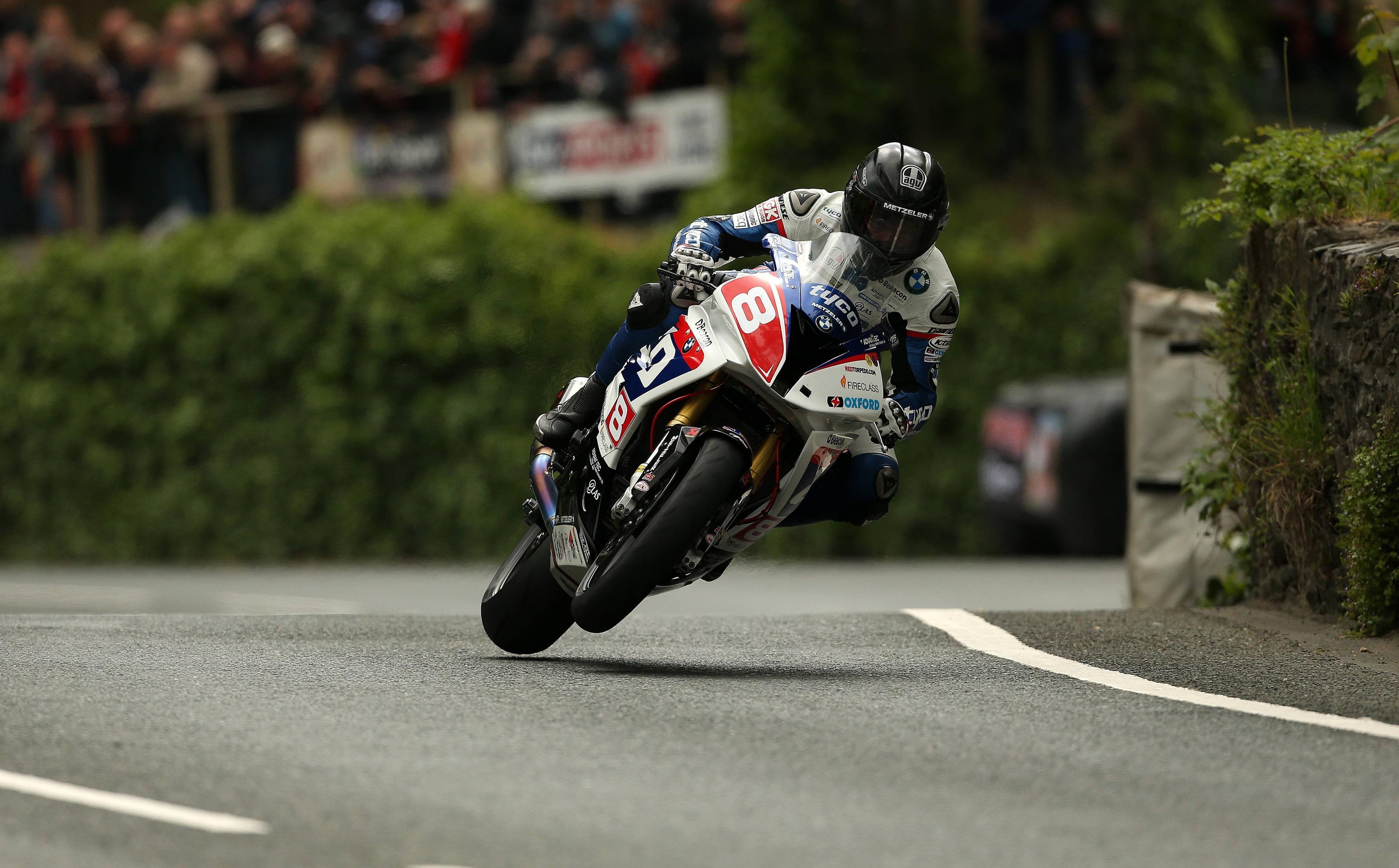 4239x2630 Guy Martin Catching A Little Air At The Isle Of Man TT (x Post From R Motorcycles)