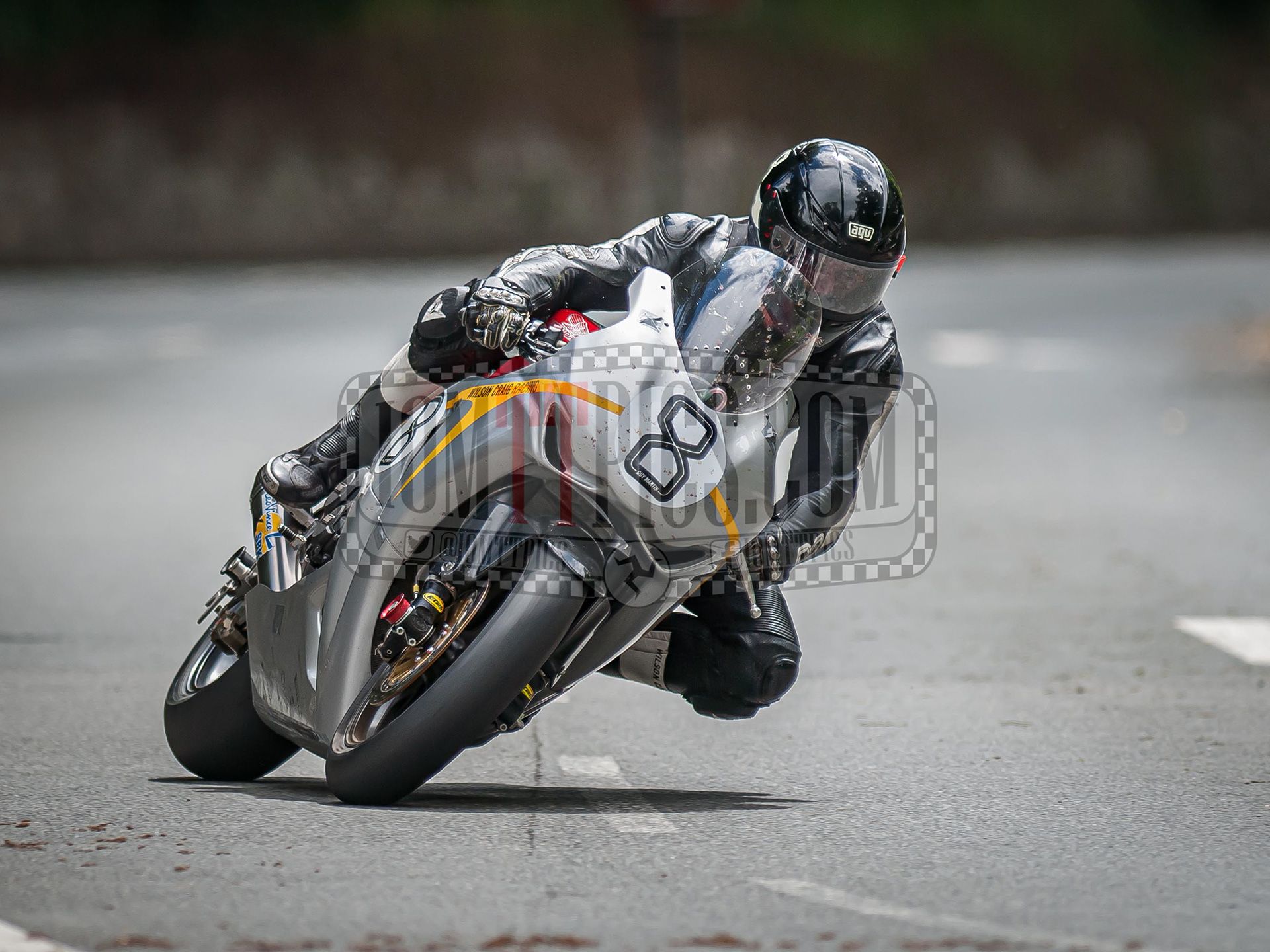 1920x1440 IOMTTPICS