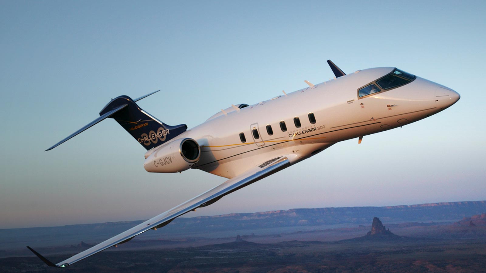 1600x900 Bombardier Challenger 300