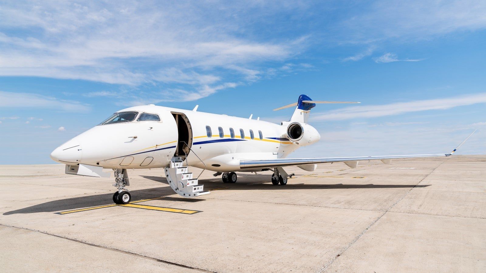 1600x900 Bombardier Challenger 350