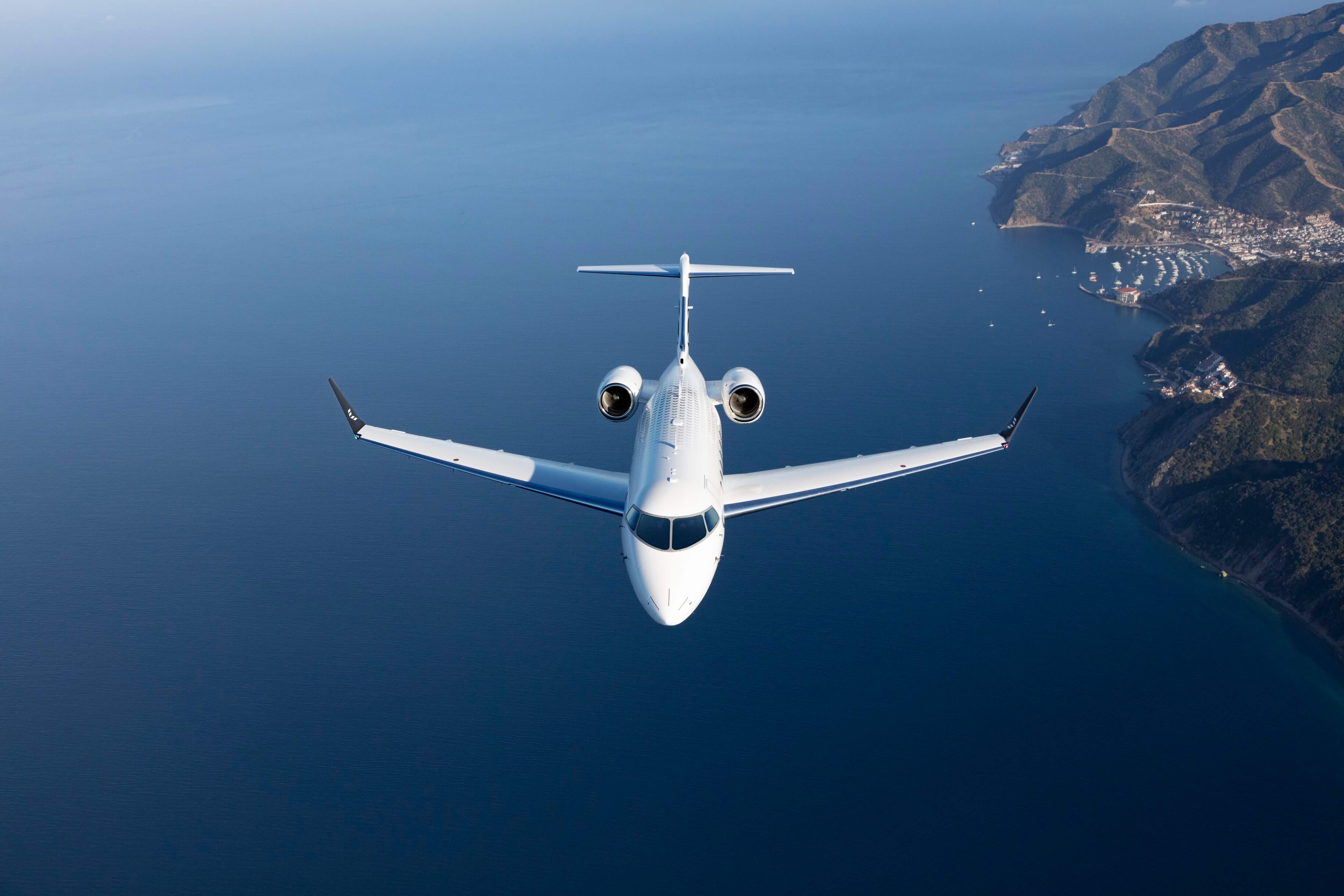 5000x3333 Bombardier Celebrates 000th Super Midsize Business Jet Delivery With Challenger 3500
