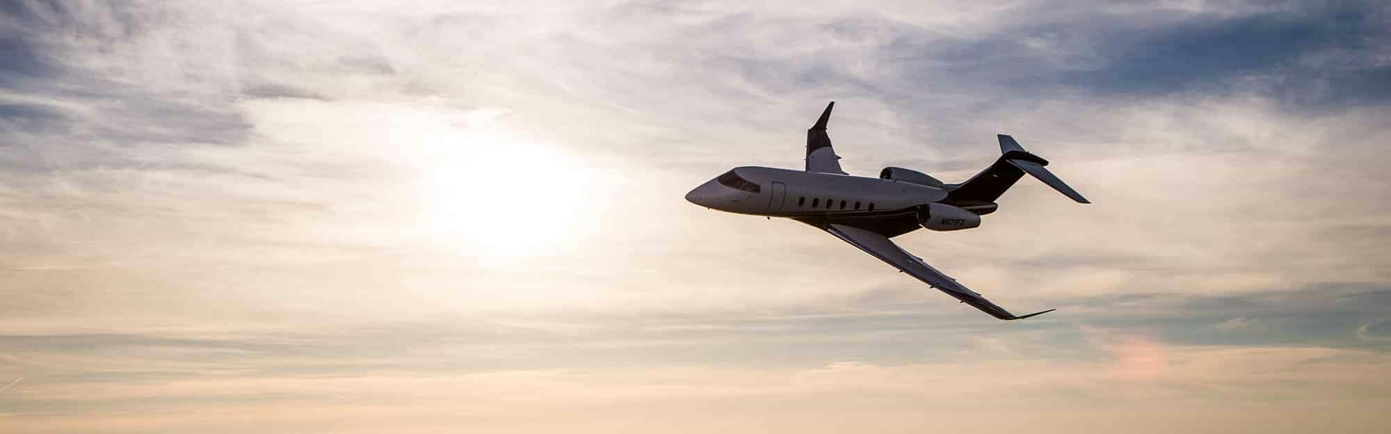 2000x624 Bombardier Challenger 350 Jet. Range