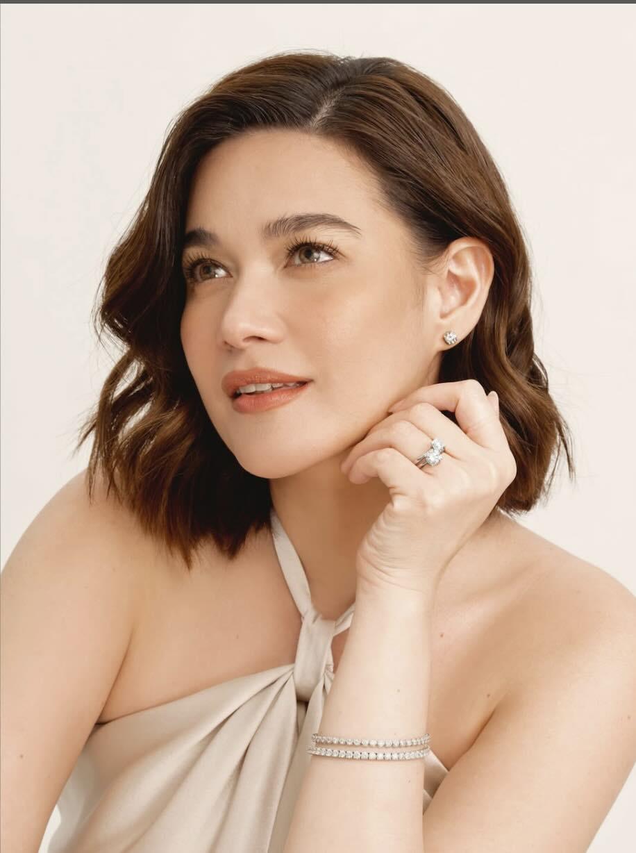 916x1228 Love In The Limelight: Bea Alonzo And Vincent Co's Low Key Romance Begins To Shine