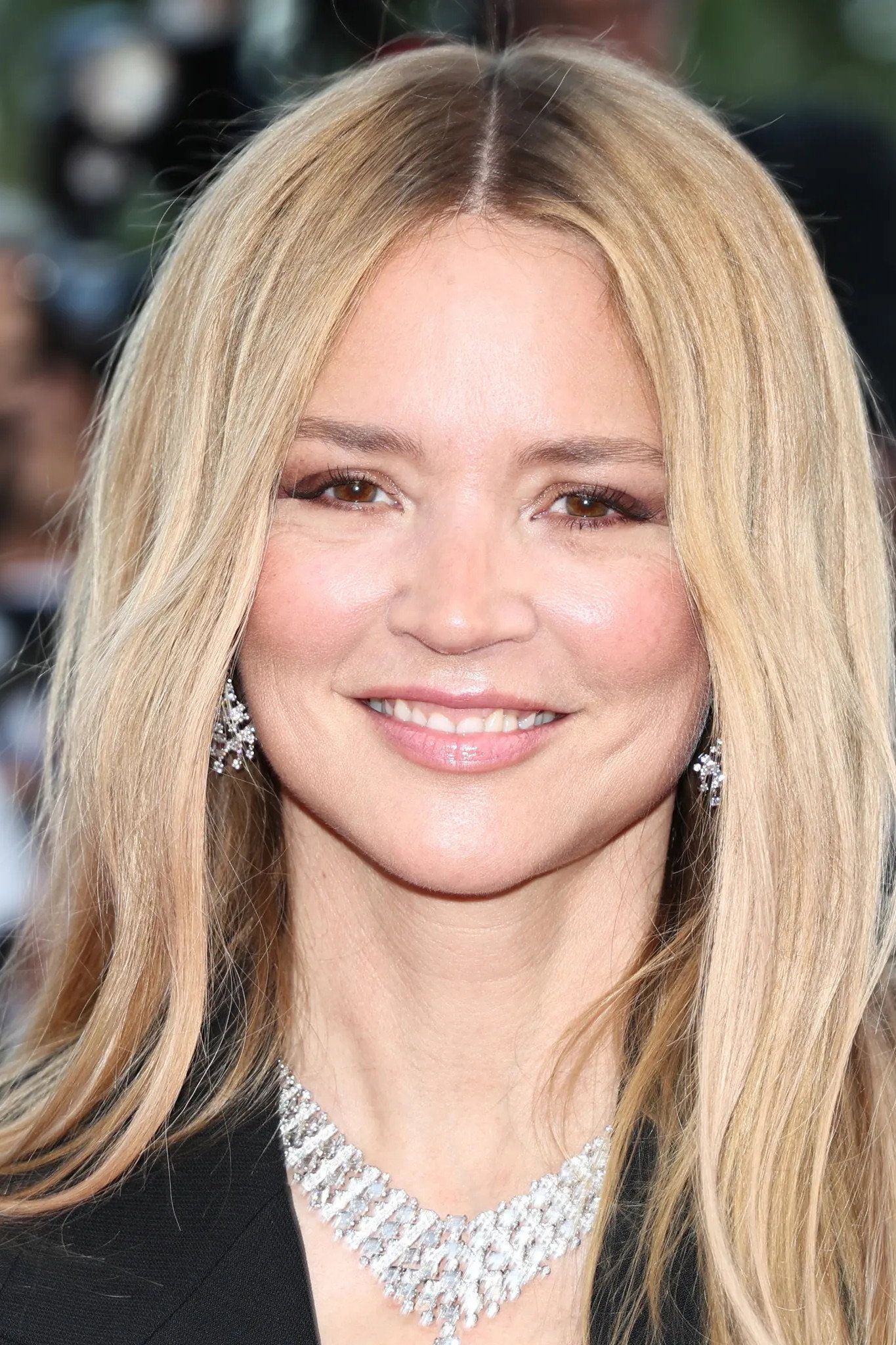 1365x2048 Virginie Efira Image
