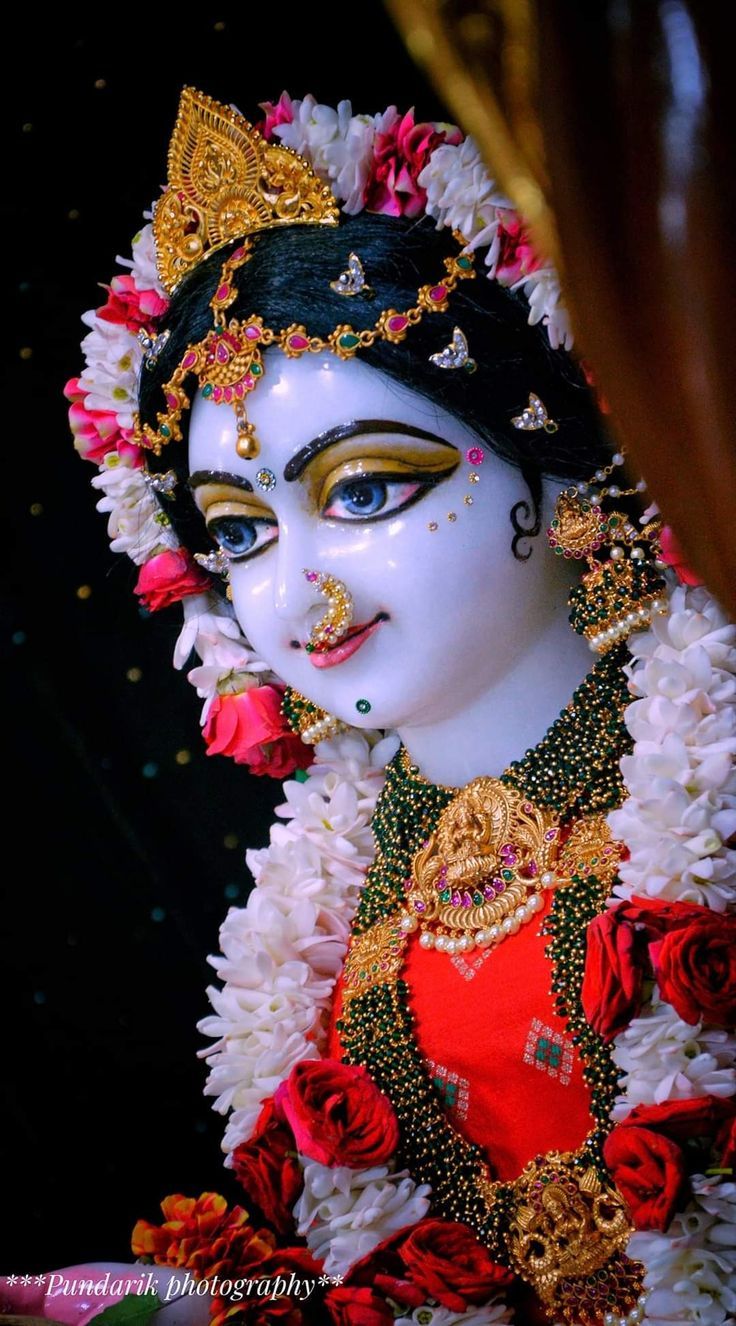 736x1326 Radhe rani HD wallpaper. Radha rani HD wallpaper 1080p, Sri radha, Hindus