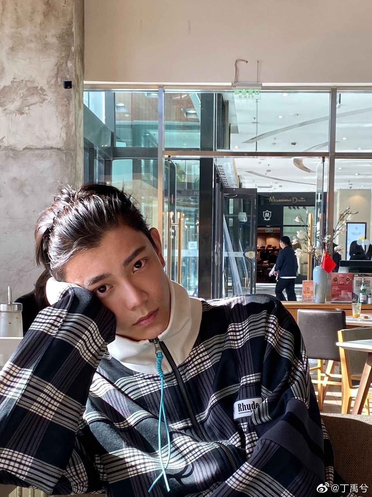 1292x1723 Chinese male actors. Cdrama, Male celebs