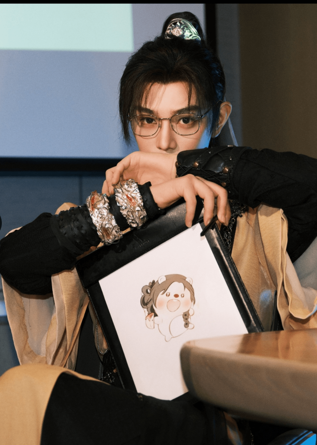 1080x1517 Ding Yuxi is probably the prettiest man in yellow