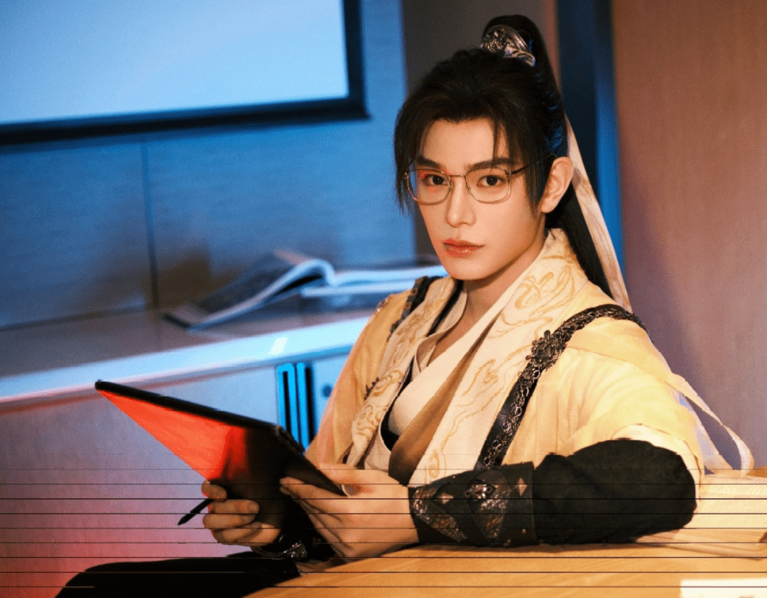1080x842 Ding Yuxi is probably the prettiest man in yellow
