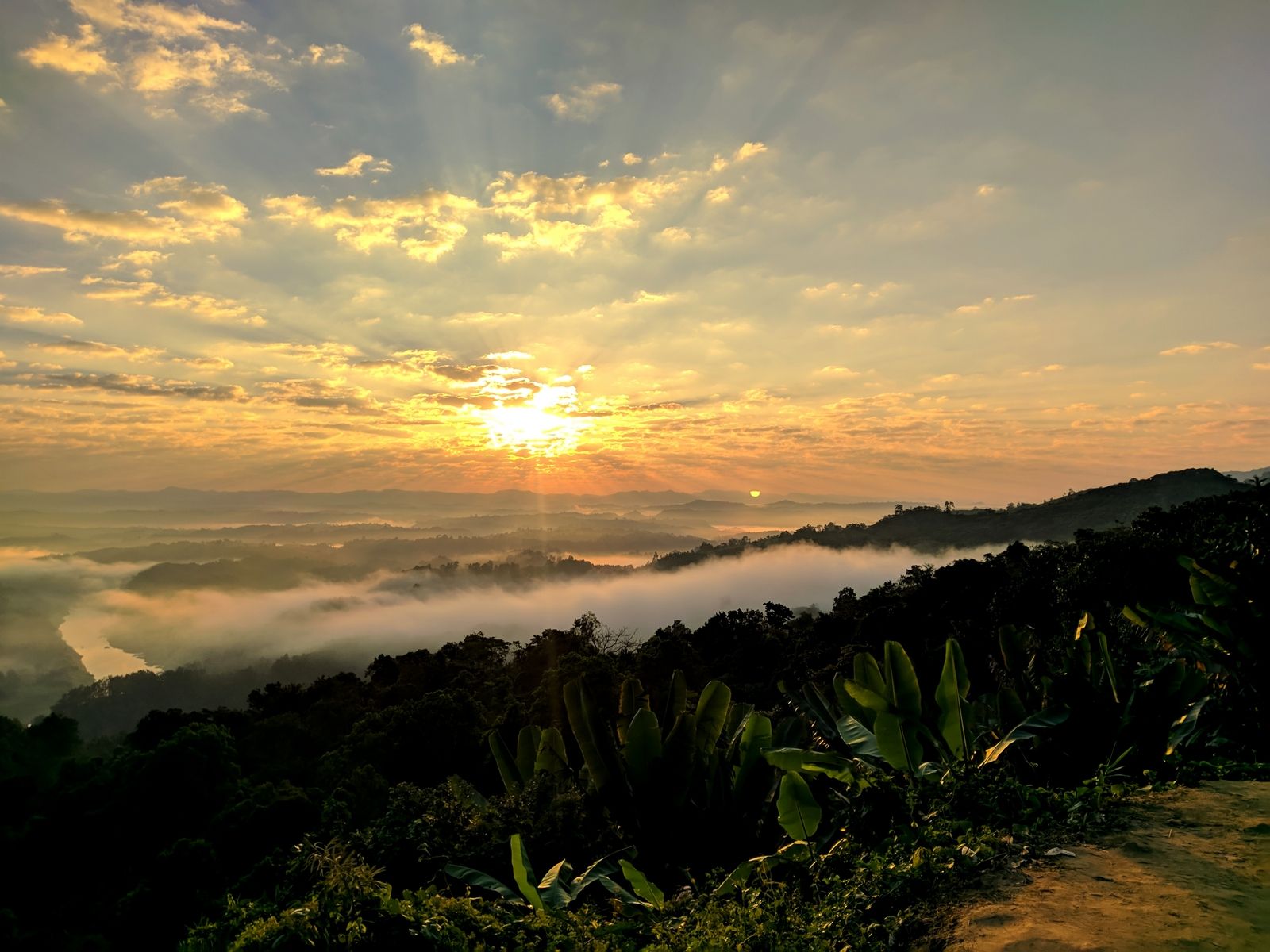 1600x1200 Escaping Dhaka's chaos: A tranquil road trip to Bandarban. The Daily Star