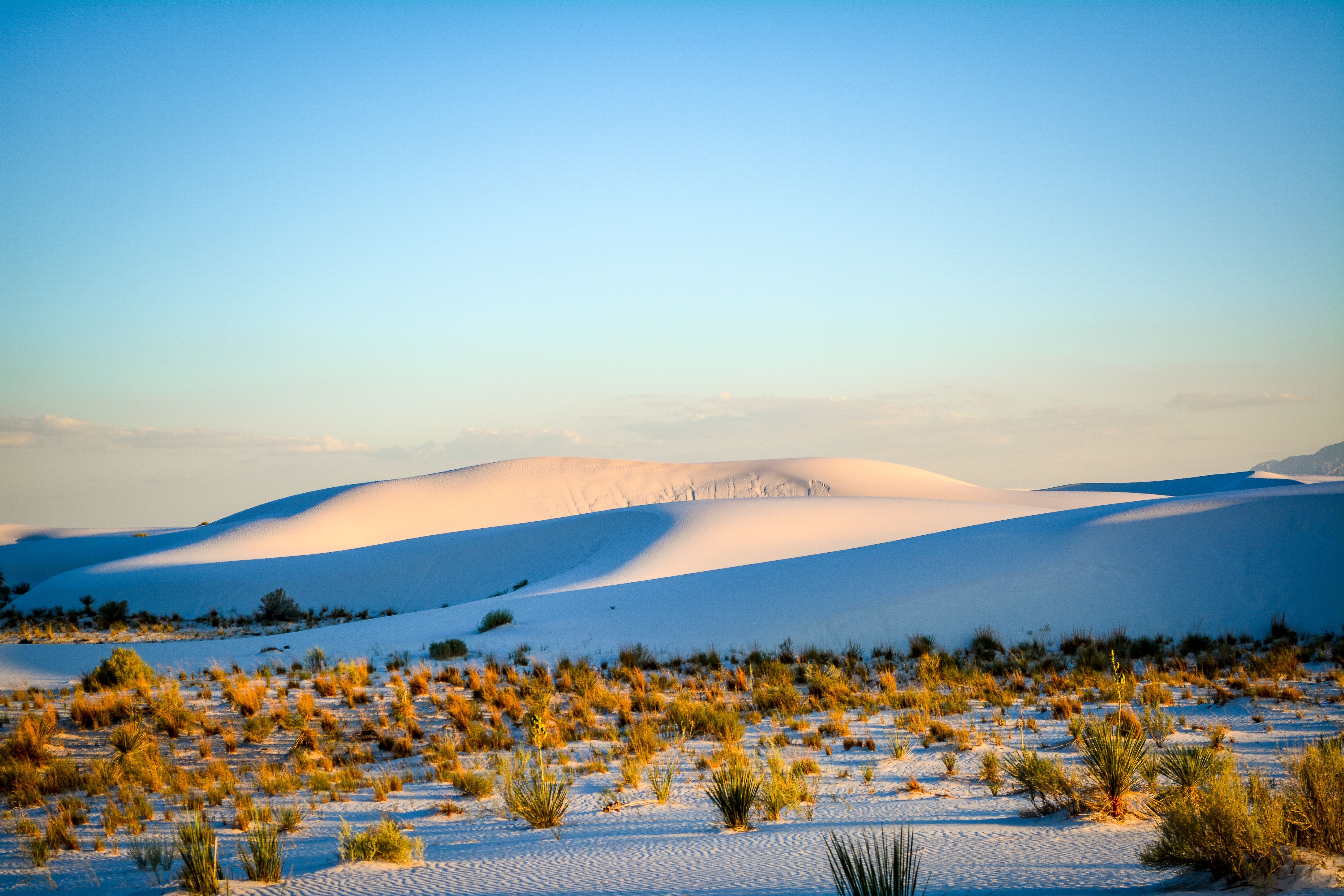 6000x4000 Scenic White Sands National Park Landscape · Free