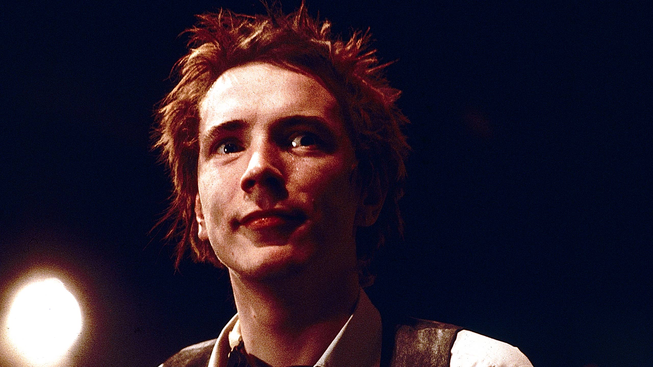 2560x1440 Rock Song, With 20 Year Old Singer, Is Still A Powerful Hit 50 Years Later