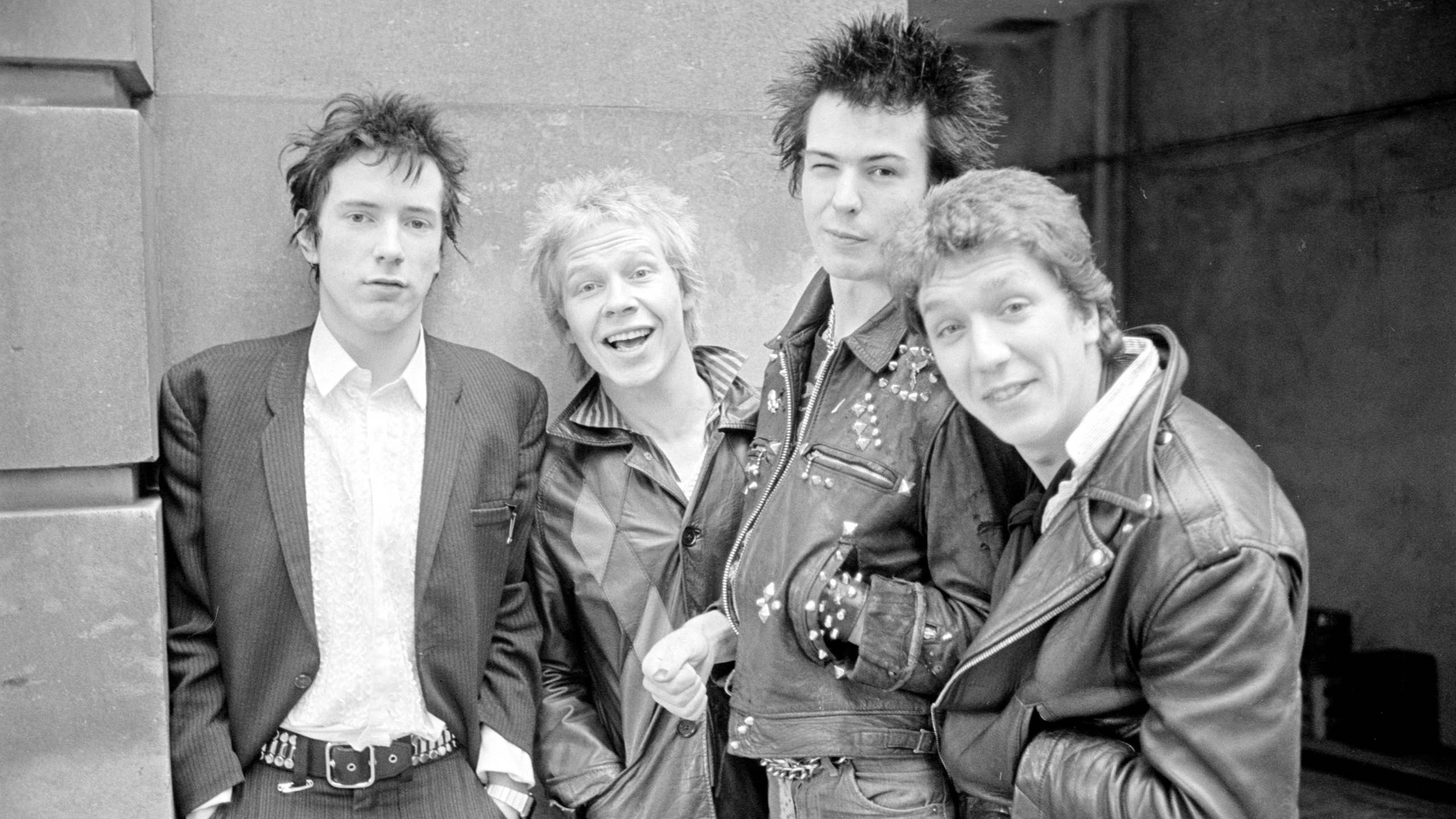 2560x1440 70s Punk Rock Band Announces Special Tour for 50th Anniversary