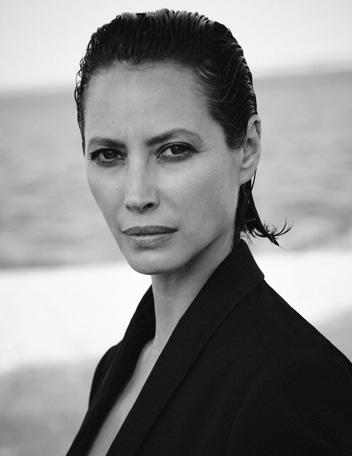 1235x1600 Christy Turlington in Vogue Poland September 2018