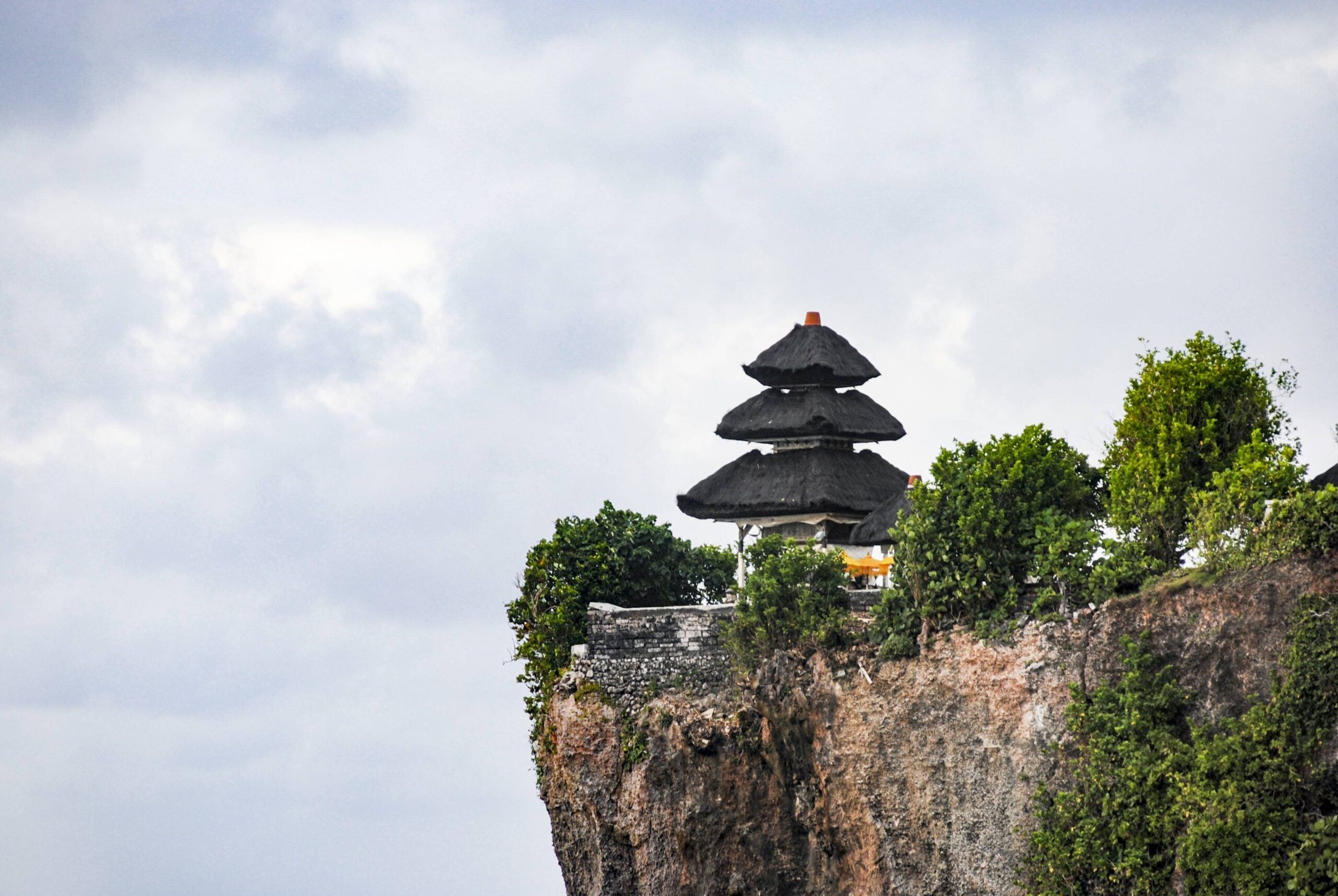 2560x1714 The Complete Guide To Uluwatu Temple: Everything You Need To Know When You Visit Uluwatu Temple