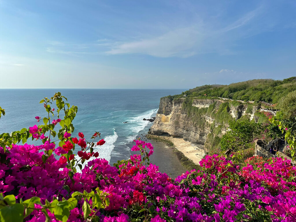 1024x768 Why everyone goes to the Uluwatu Temple (and you should too)