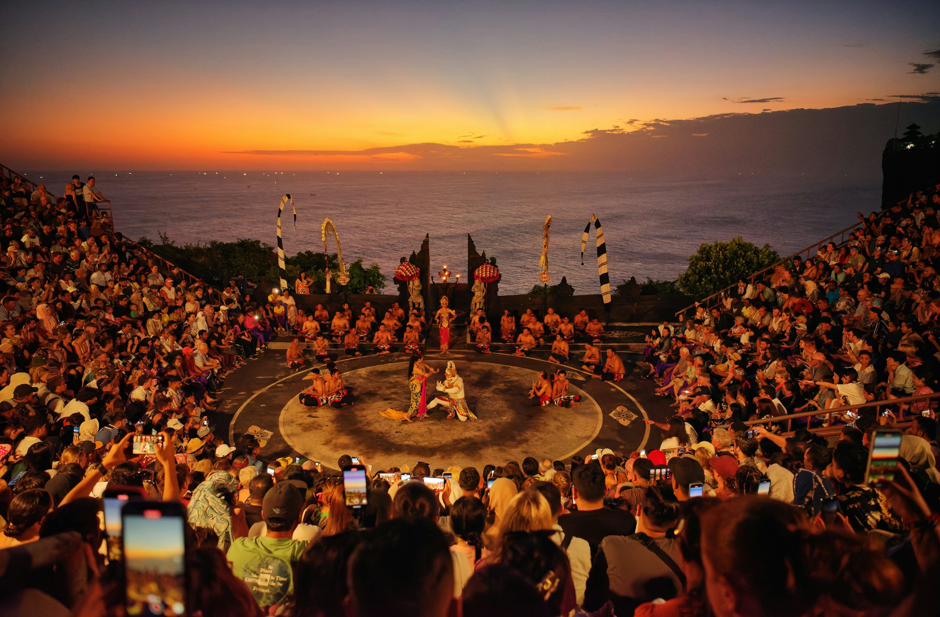 3000x1968 Uluwatu Temple Picture. Download Free Image