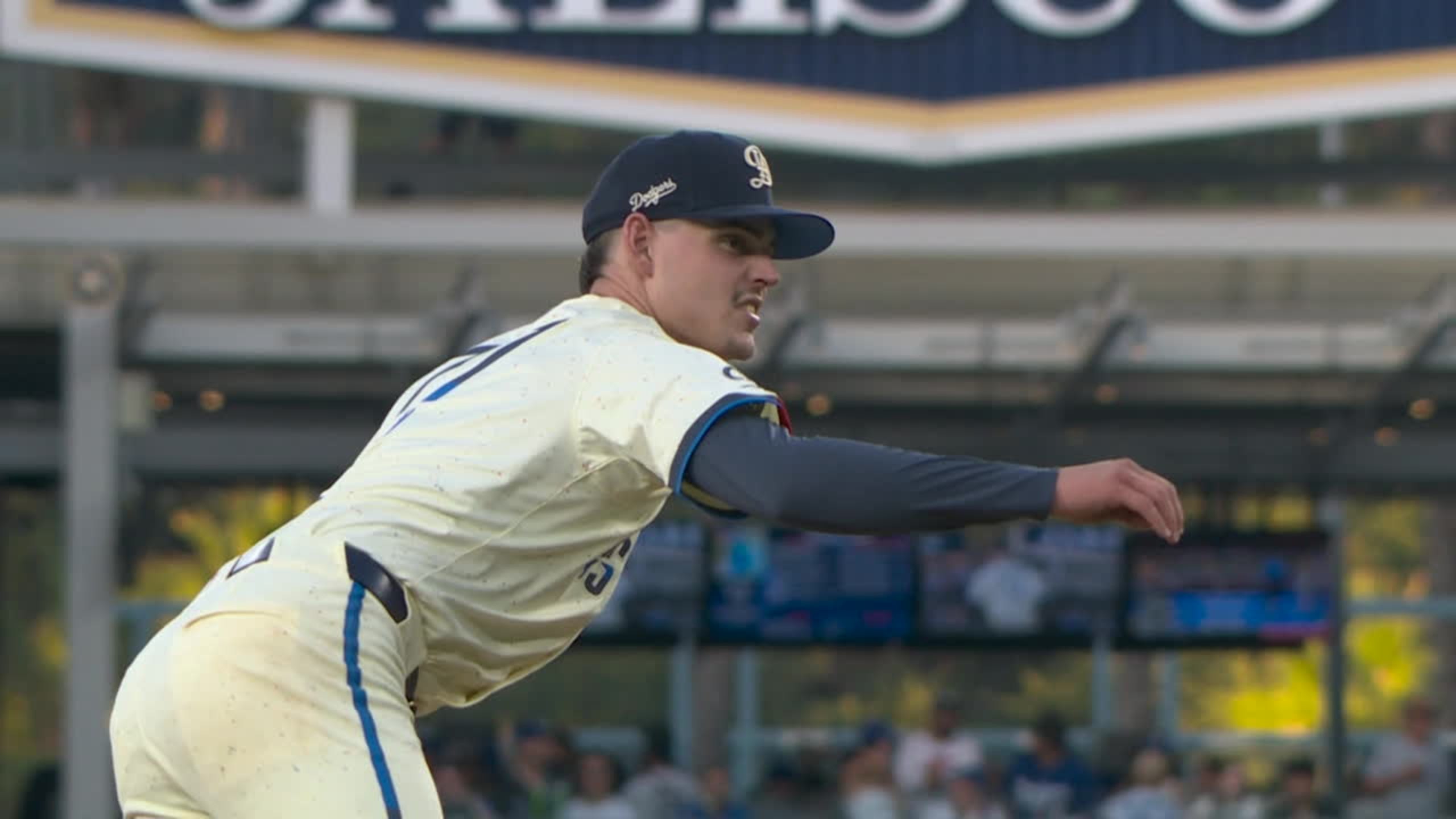 2560x1440 River Ryan injury: Dodgers RHP headed for IL with forearm tightness. True Blue LA