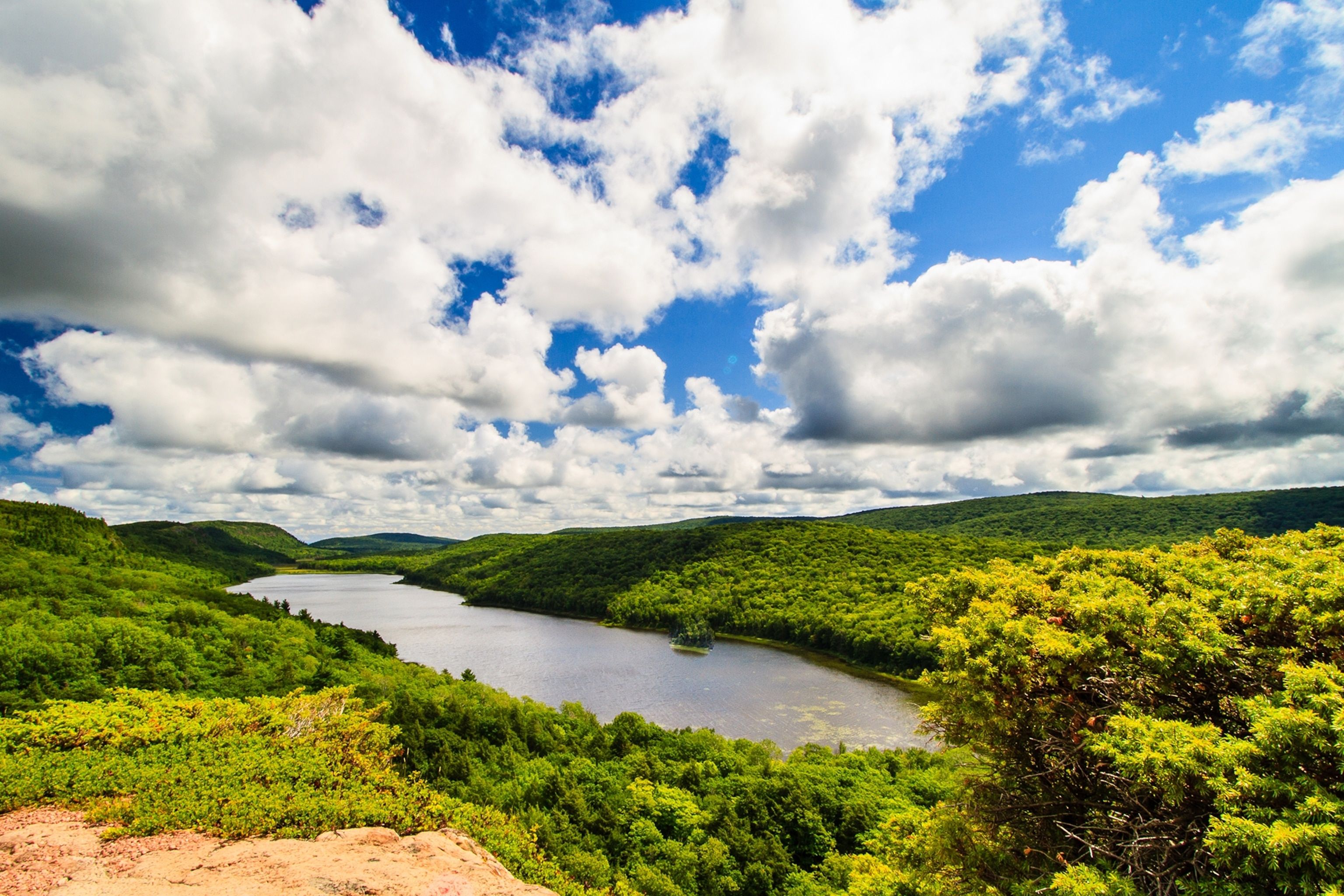 3072x2049 A Perfect Michigan Spot for Every Type of Traveler