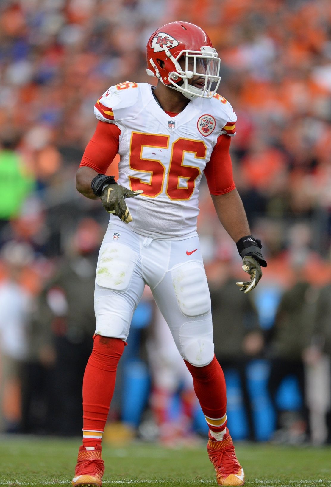 1112x1634 Chiefs Re Sign Derrick Johnson
