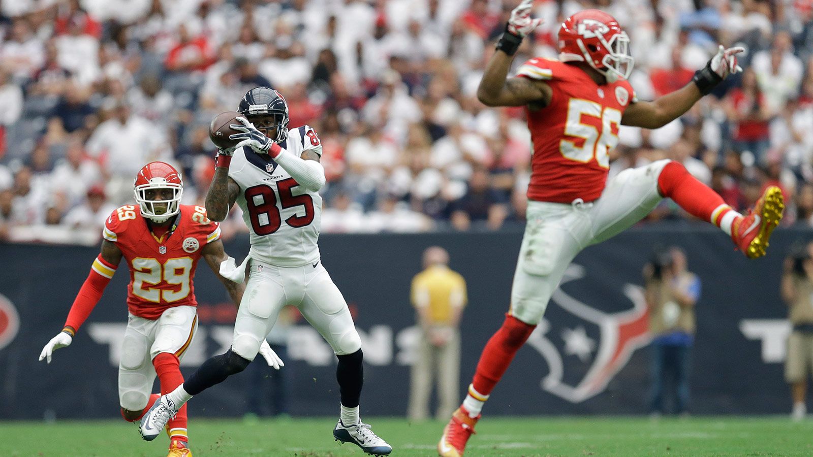 1600x900 LB Derrick Johnson on precipice of Chiefs tackles record