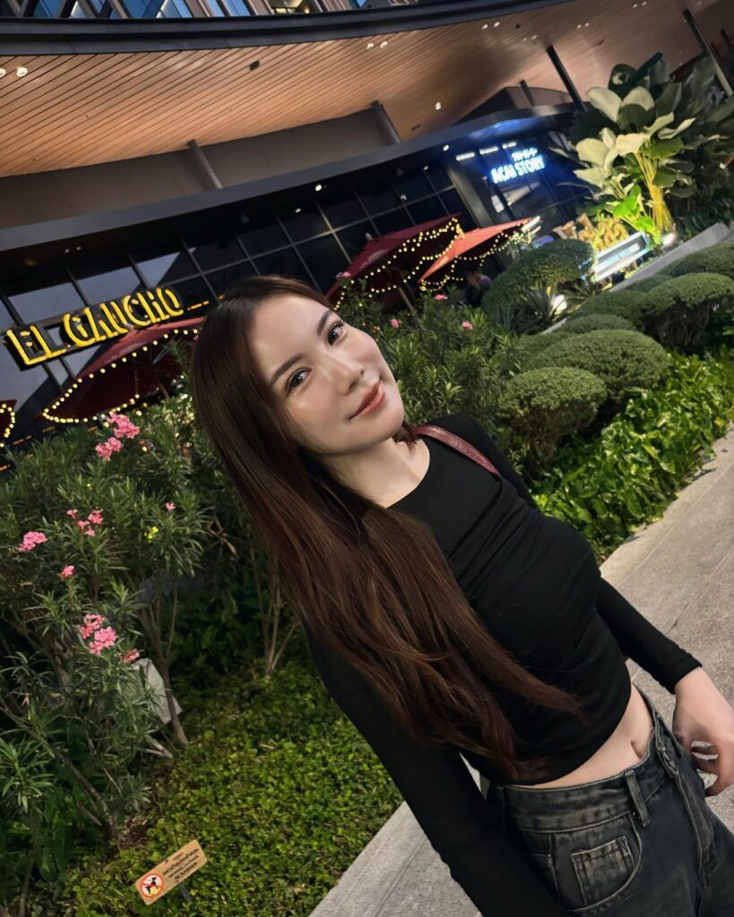 819x1024 Worranit Thawornwong Biography: Age, Net Worth, Siblings, Parents, Height, Ethnicity, Films, Boyfriend, Songs