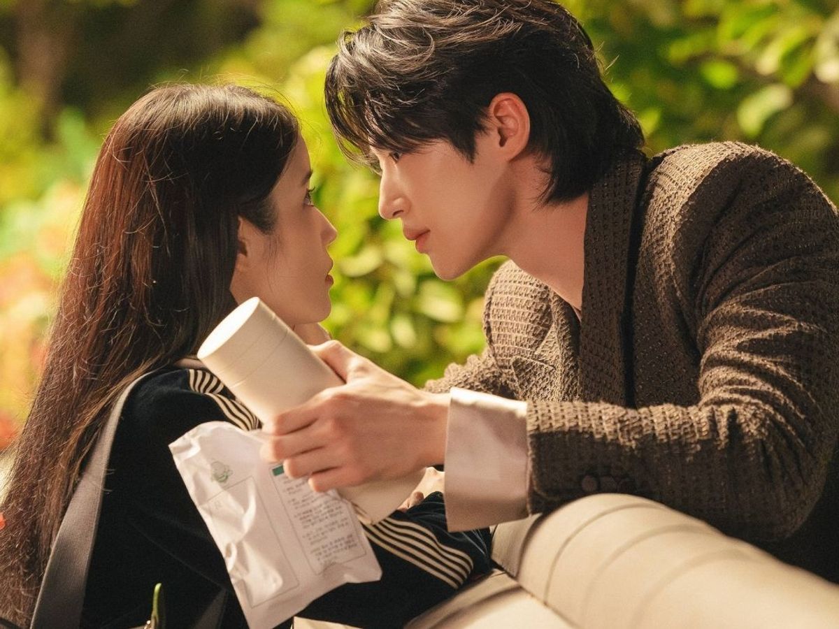 1200x900 Review: We're In Love With IU's New K Drama, Perfect Crown