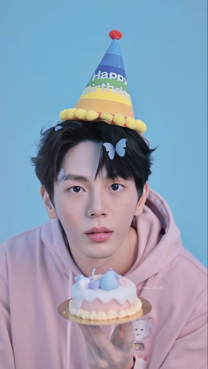 676x1200 Up Poompat (lovely Writer: The Series) Wallpaper Lockscreen