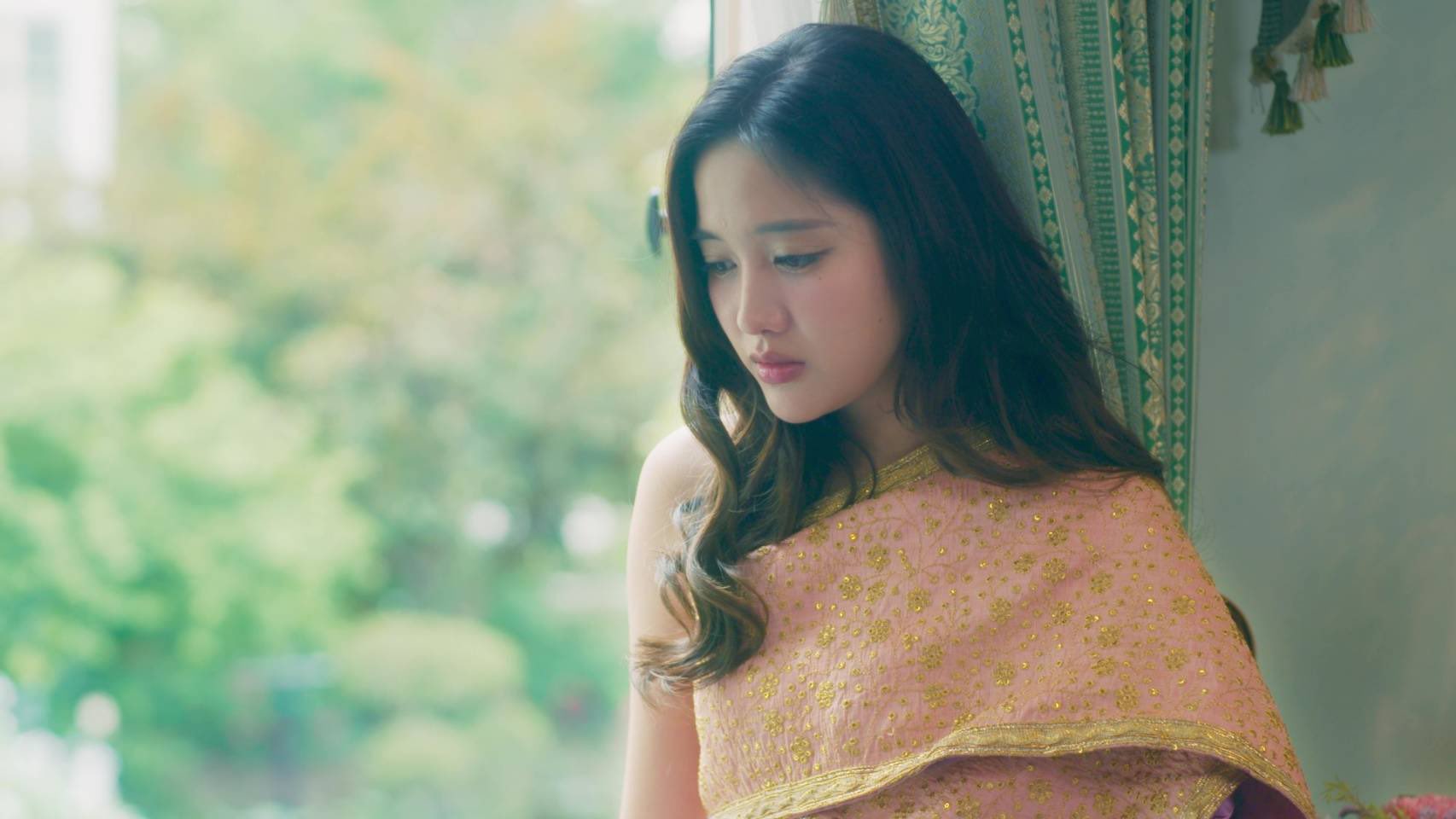 1706x960 The Loyal Pin