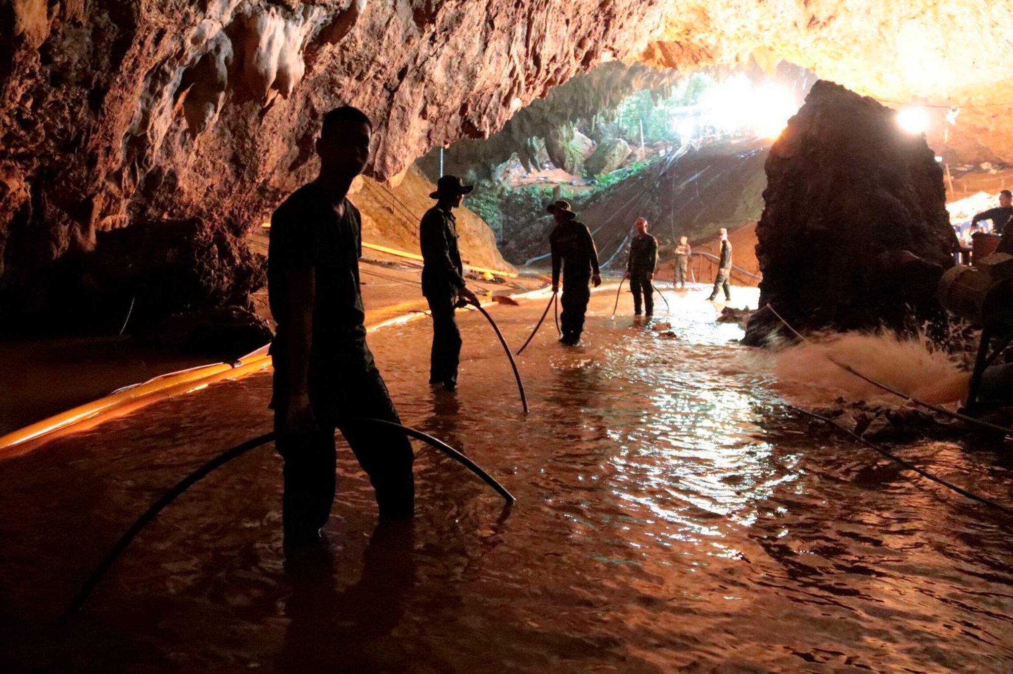2048x1363 Why the Thailand Cave Rescue Was So Difficult: A Diver Explains