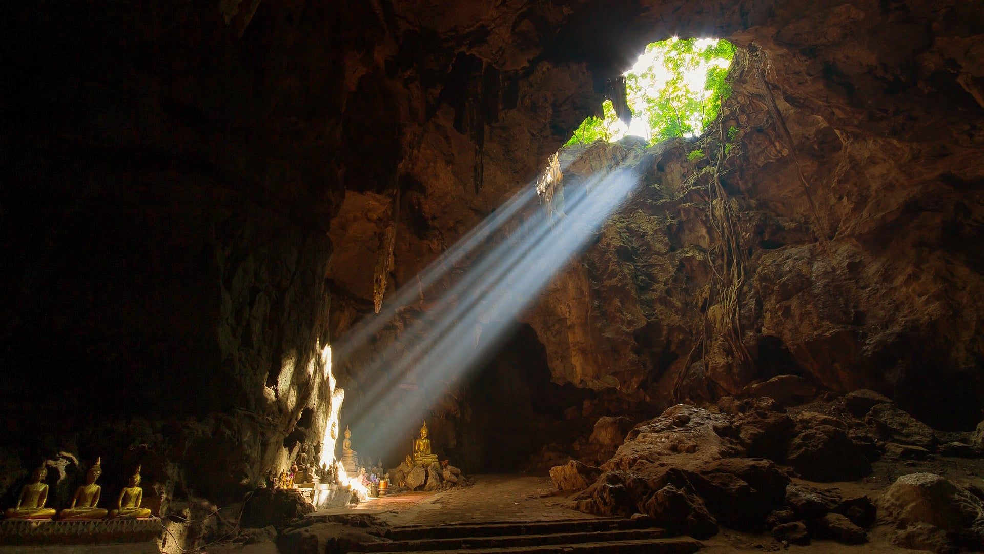 1920x1080 There are already two competing Thai cave rescue movies in the works
