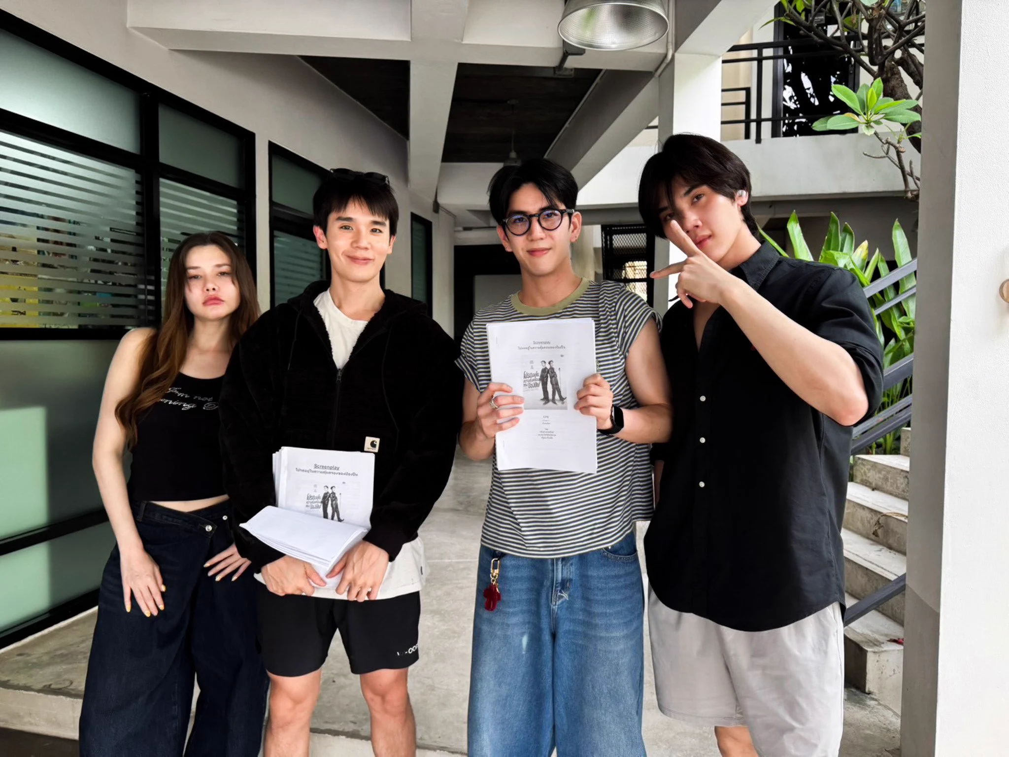 2048x1536 Thai BL Series on X: AlwaysSaveYouTH's official X account shared photo from the cast's second script reading for #IWillAlwaysSaveYou, posted September 2. Starring Sea Tawinan and Jimmy Jitaraphol. A musician enters witness