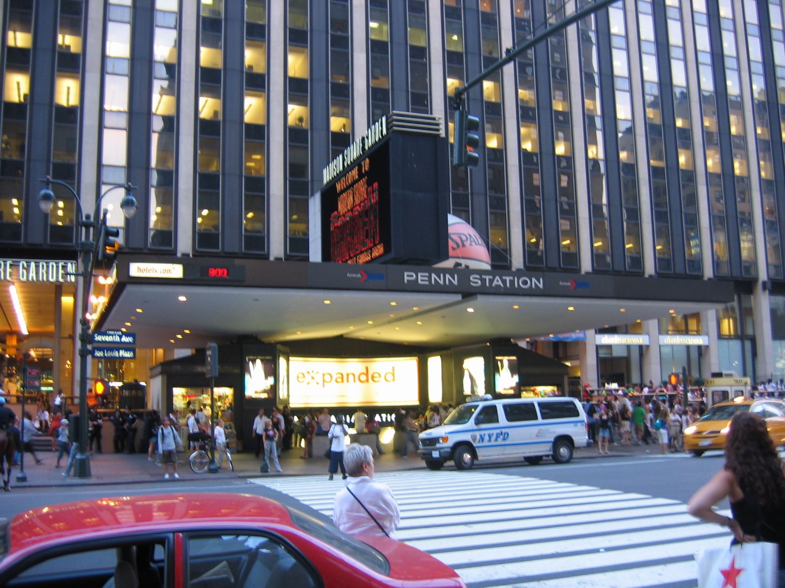 1600x1200 Penn Station NYC main