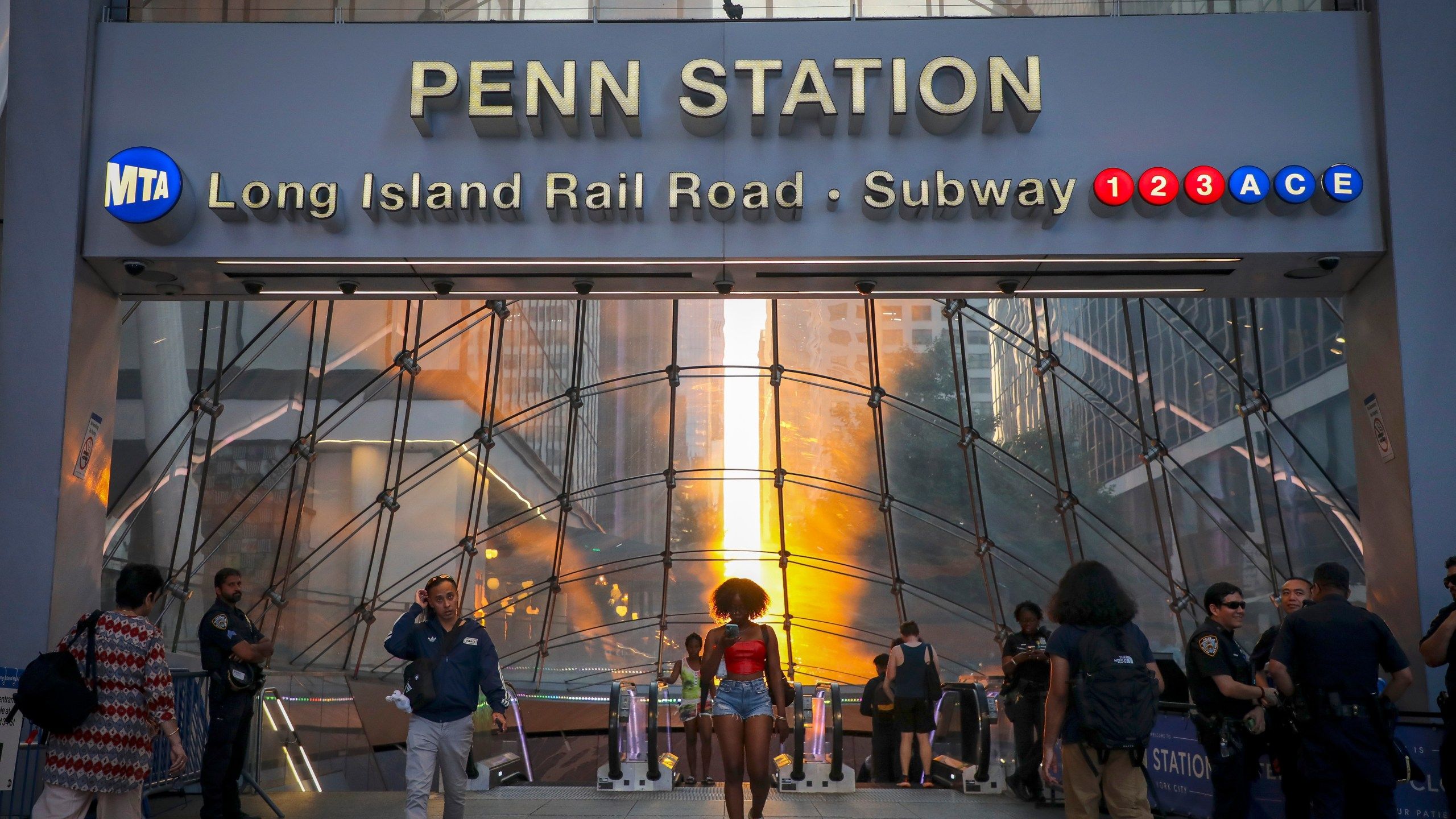 2560x1440 Next stop, Trump Station? Administration wants to rename New York's Penn Station