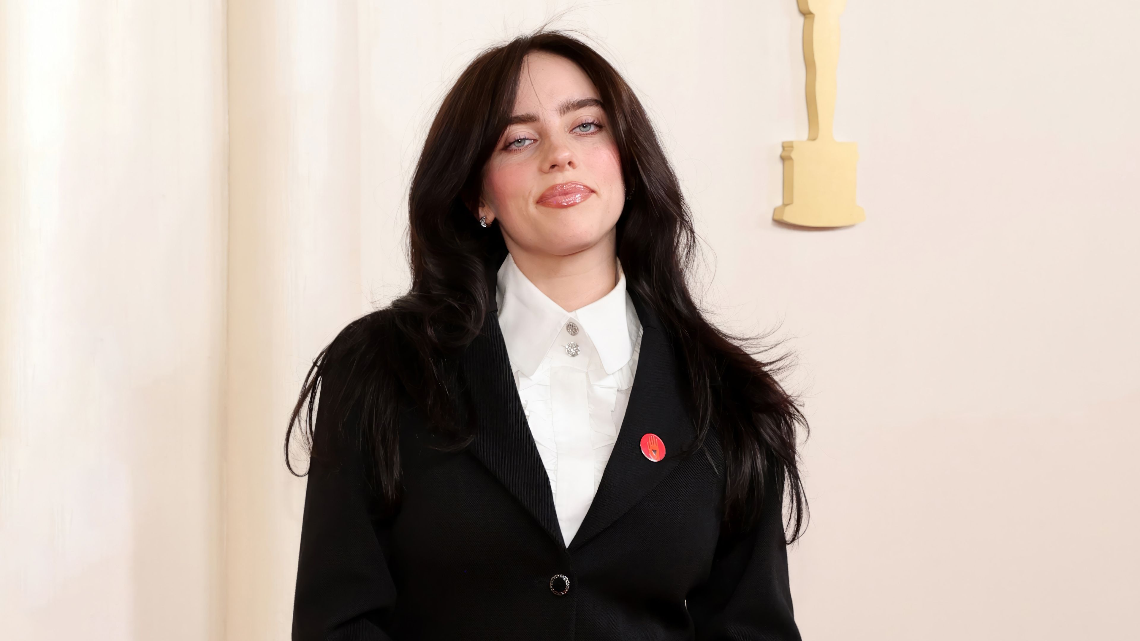 3840x2160 Billie Eilish at the Oscars Celebrity Wallpaperx2160