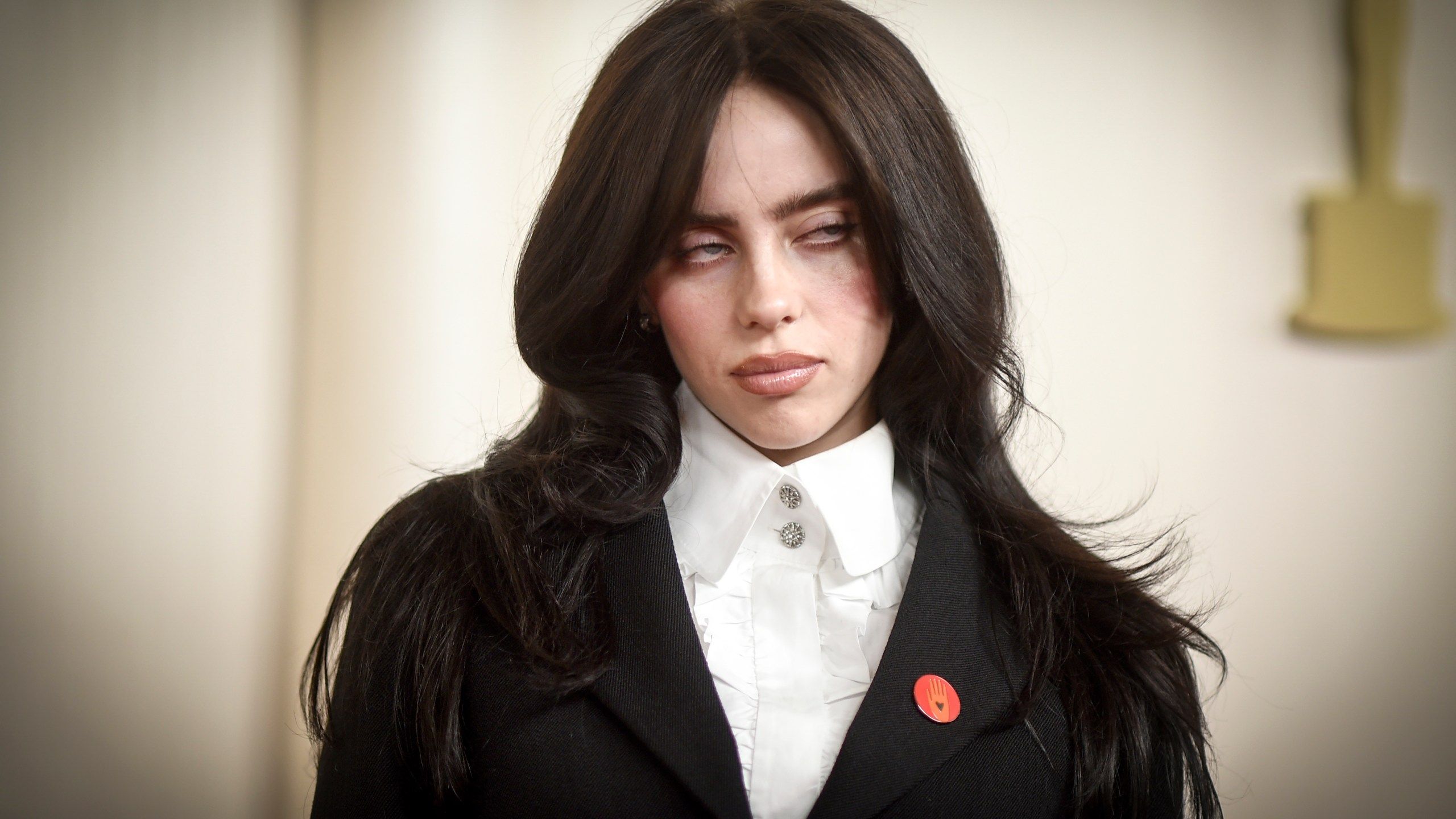2560x1440 Billie Eilish announces new album: 'Hit Me Hard and Soft' arrives next month