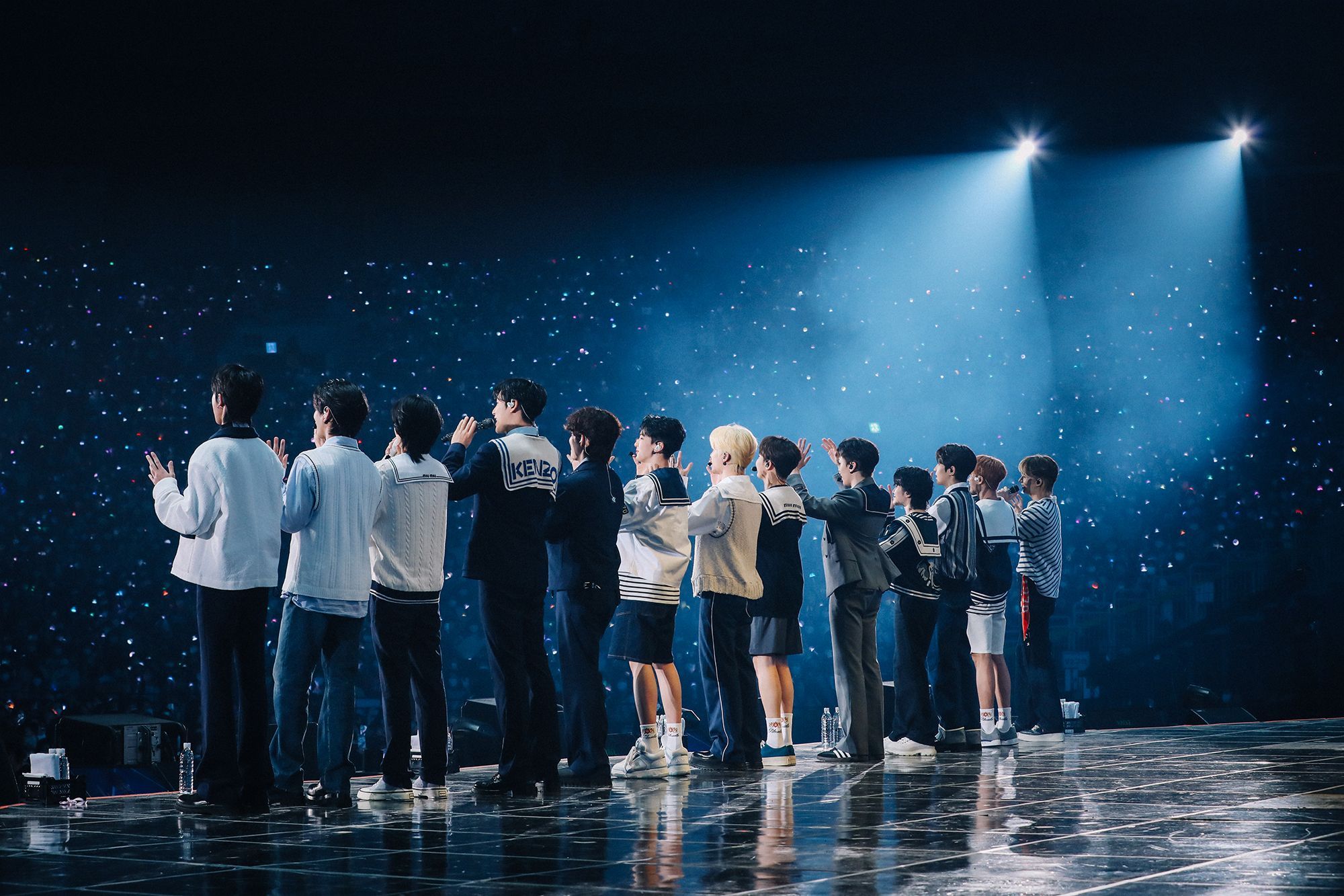 2000x1333 Seventeen HD Desktop Wallpaper